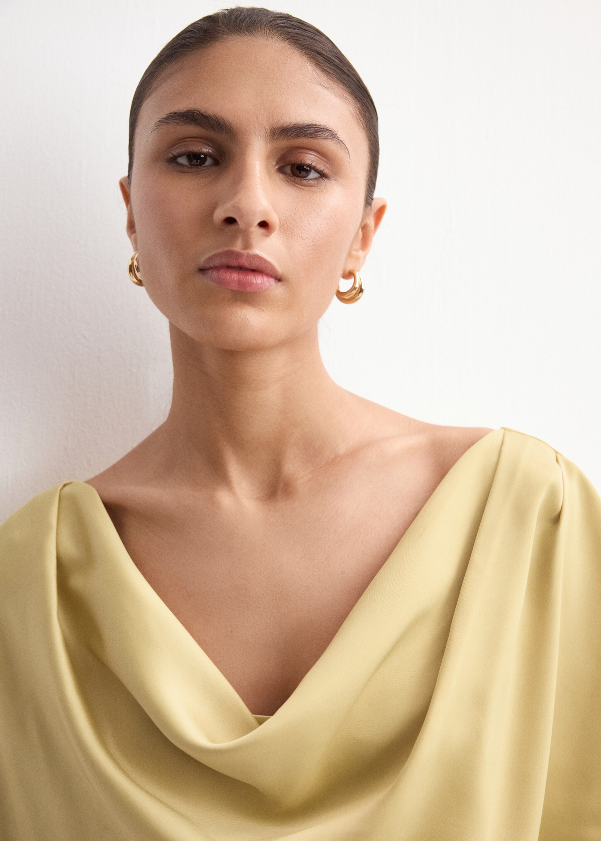 Long dress with draped neck - Details of the article 1, Beige. Ref: 27005822-00.