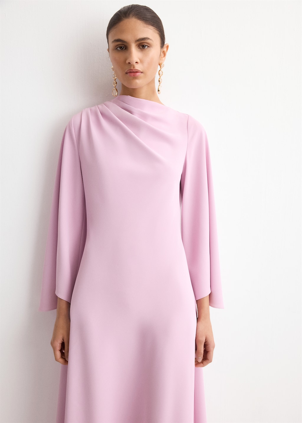 Flared-sleeve satin dress - image 3