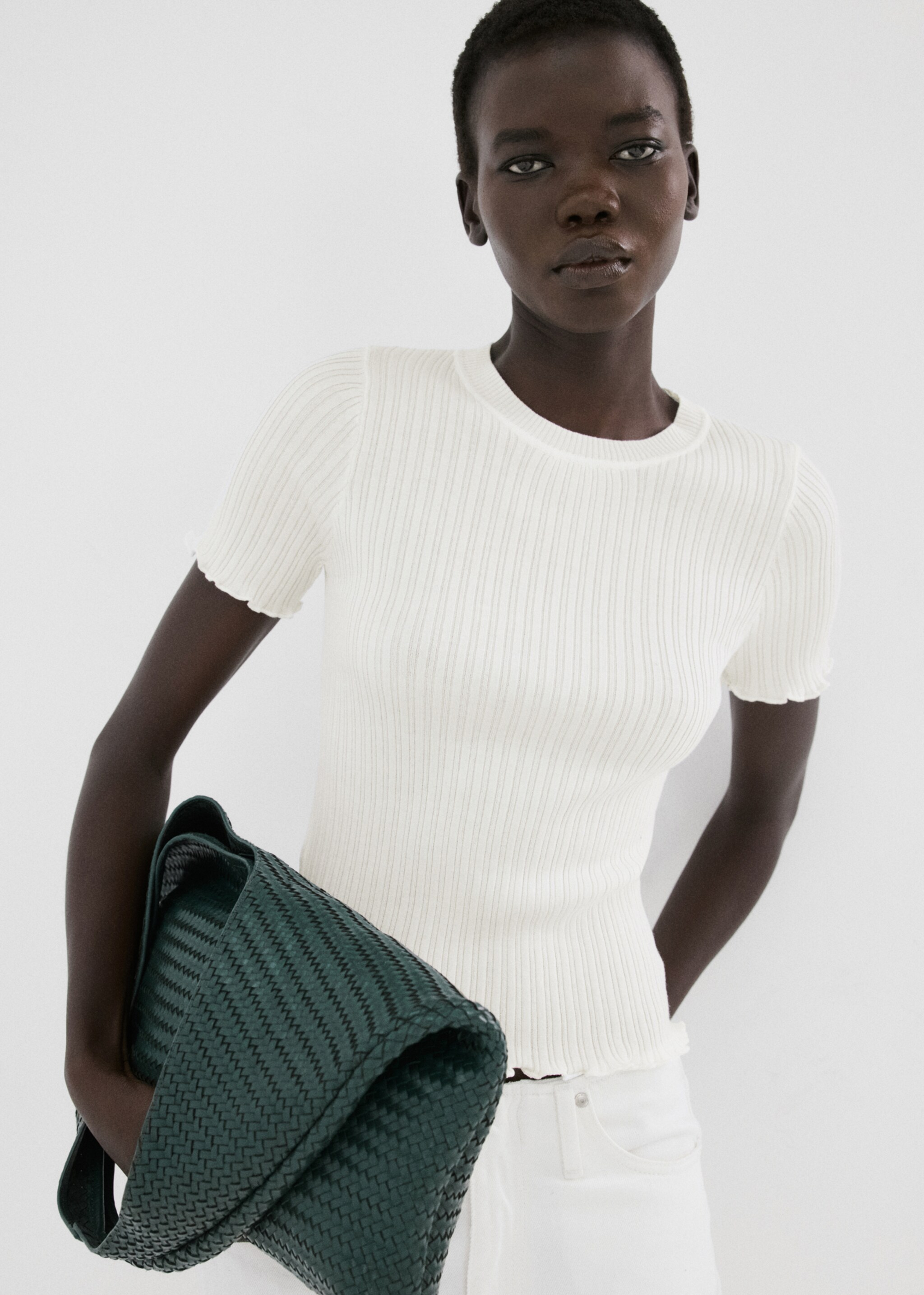 T-shirt maille côtelée - Plan moyen, Écru. Ref: 27005825-00.