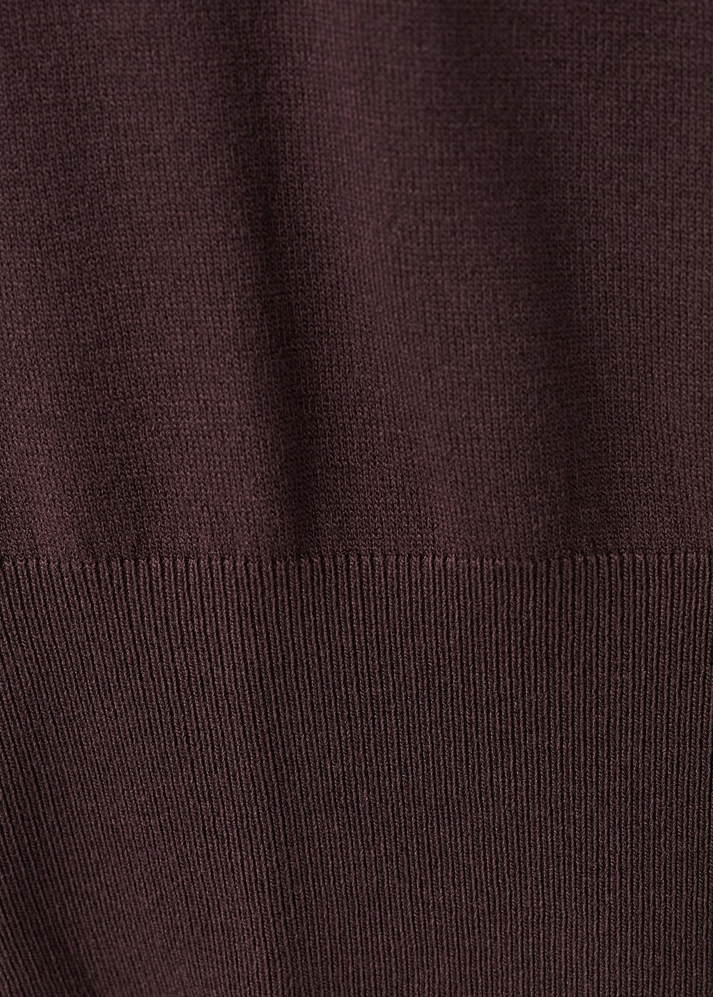 Short-sleeved knitted sweater - image 4