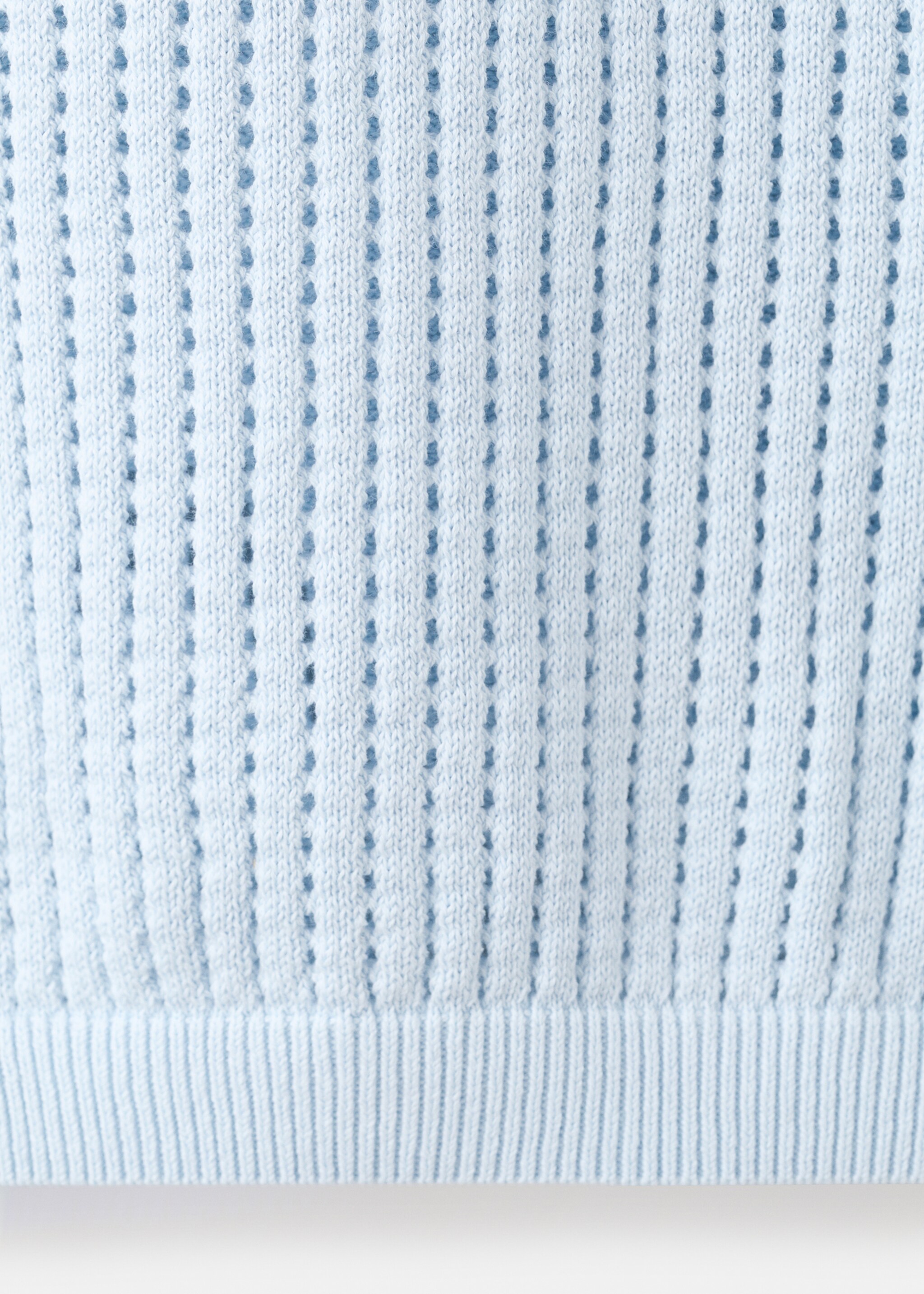 Short-sleeved openwork knitted sweater - Details of the article 0, Sky Blue. Ref: 27005830-00.