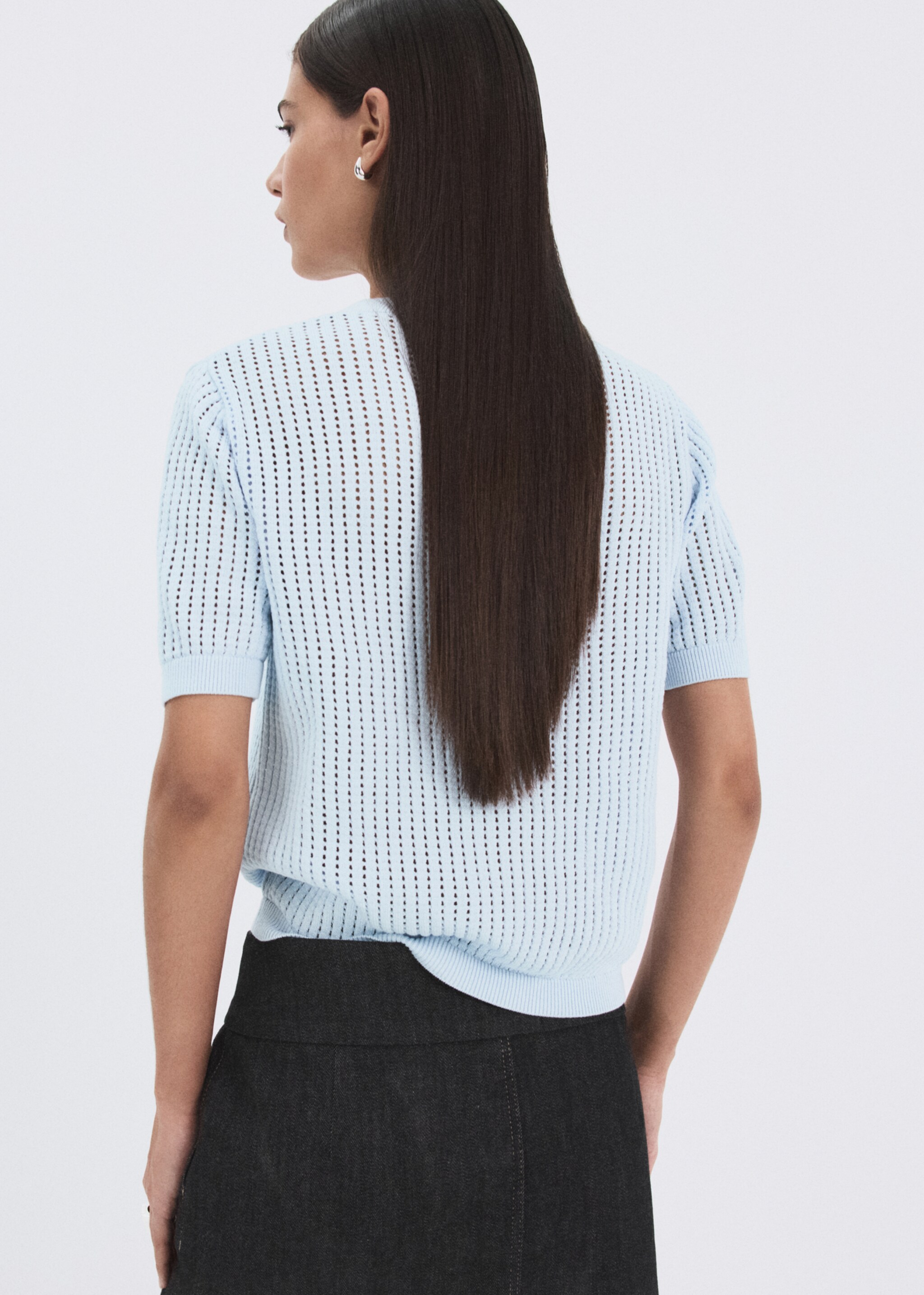 Short-sleeved openwork knitted sweater - Reverse of the article, Sky Blue. Ref: 27005830-00.