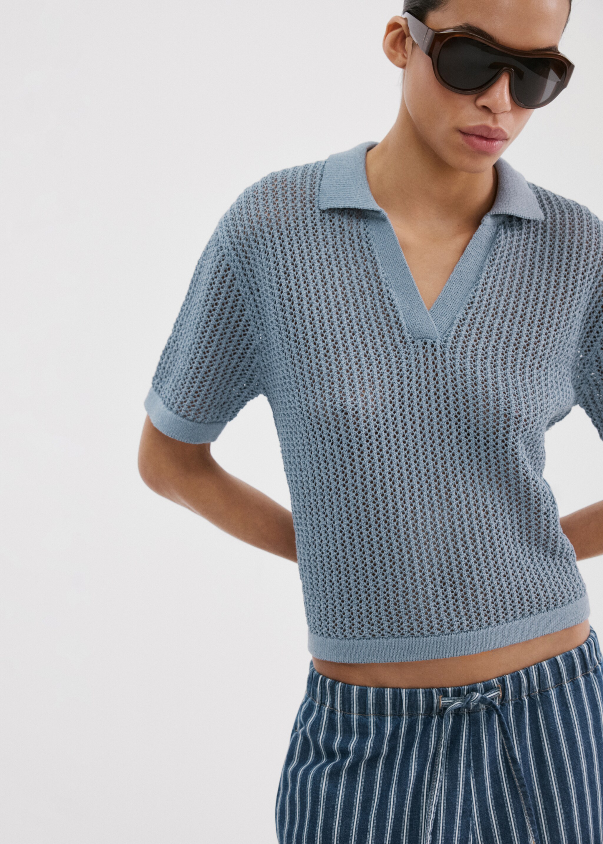 سترة منسوجة مخرمة برقبة بولو - رؤية وسط, أزرق سماوي. Ref: 27005831-00.