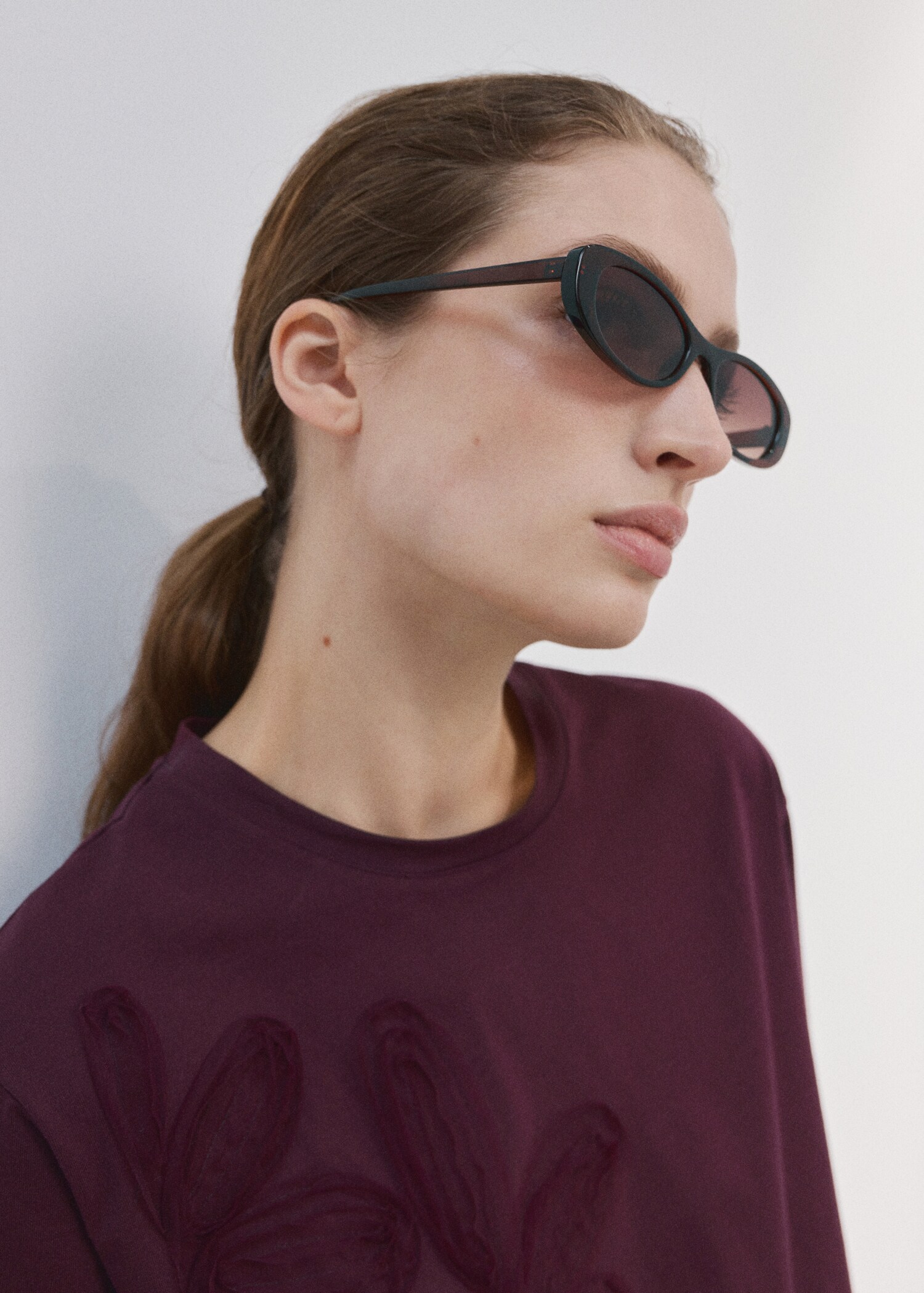 T-shirt coton broderie à fleurs - Plan moyen