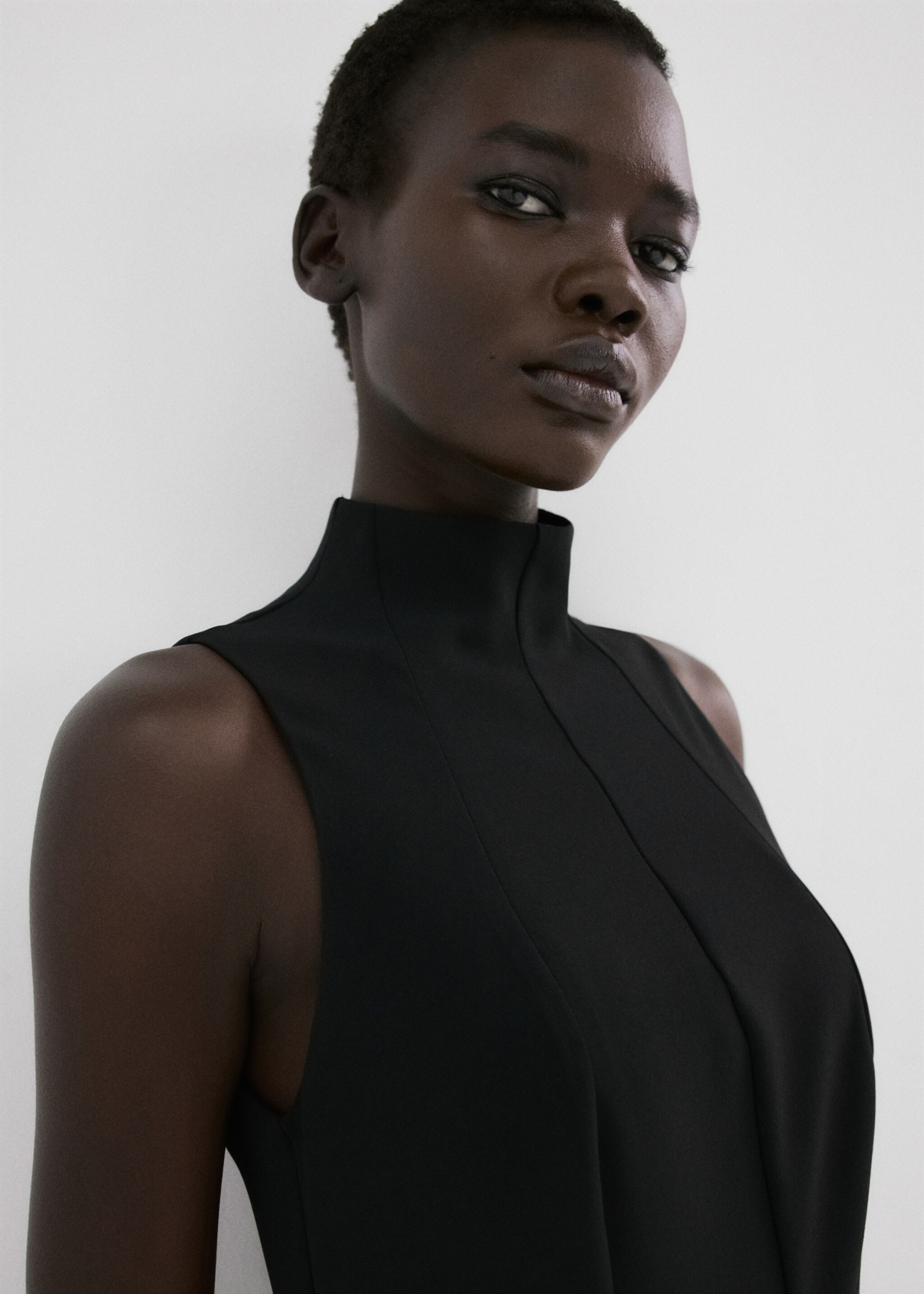 Turtleneck midi-dress - Details of the article 2, Black. Ref: 27005835-00.