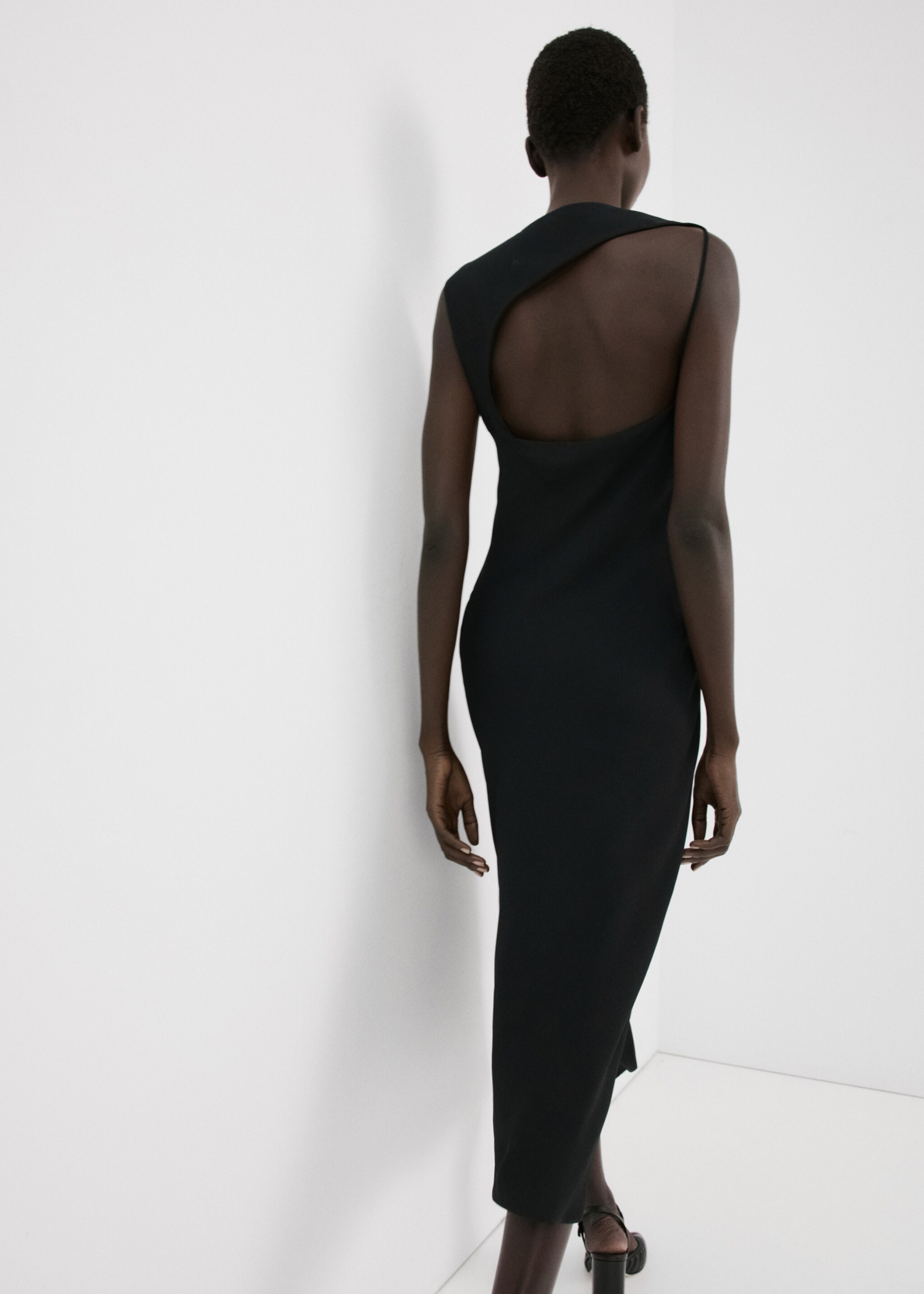 Midi-dress with open back - Reverse of the article, Black. Ref: 27005837-00.