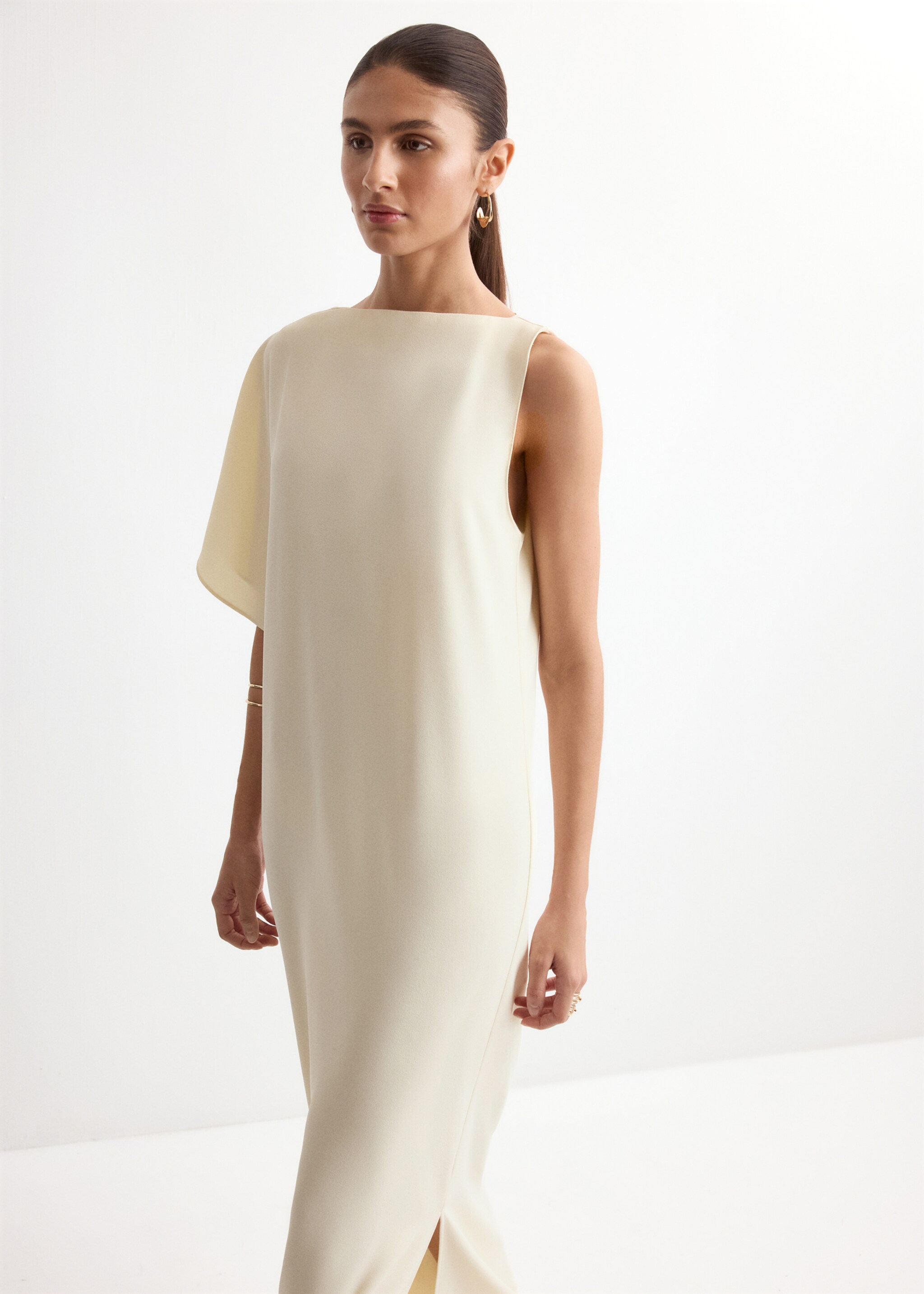 Robe longue manches asymétriques - Détail de l'article 2, Écru. Ref: 27005847-00.