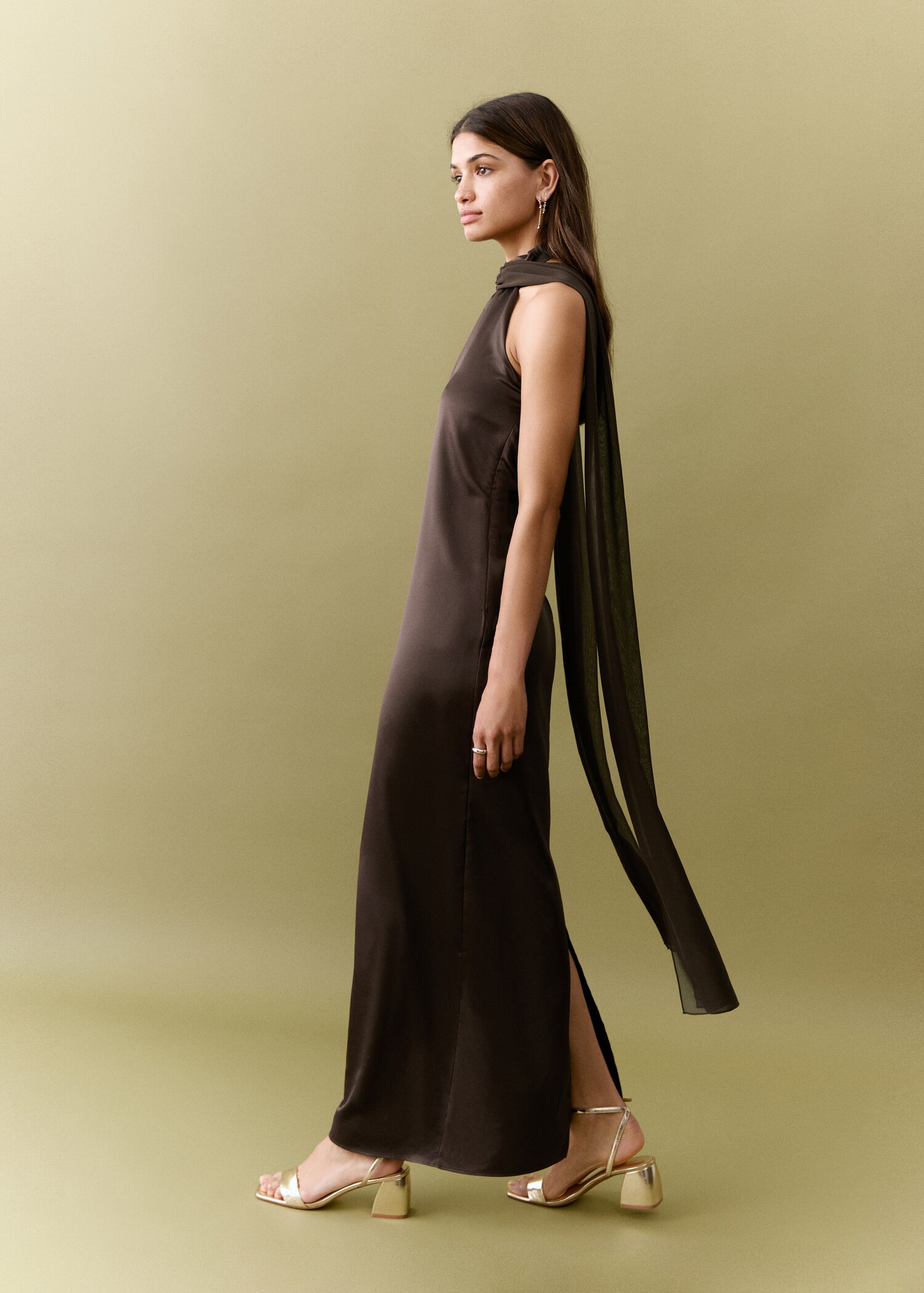 Robe col halter foulard - Détail de l'article 6