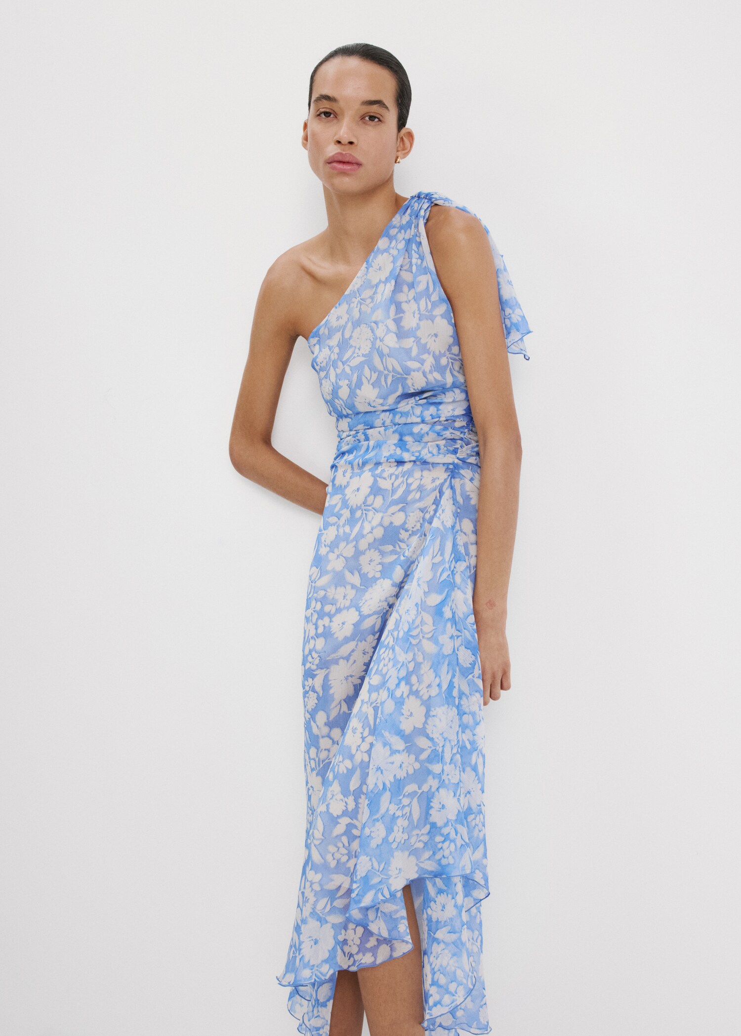 Floral dress with asymmetrical neckline - Medium plane