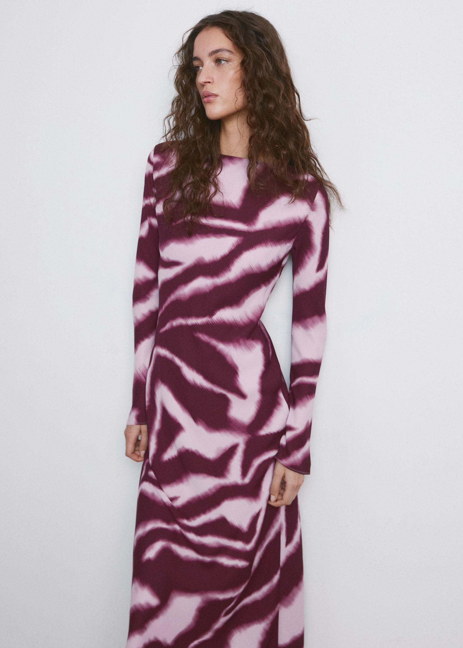 Robe évasée imprimé animal - Plan moyen