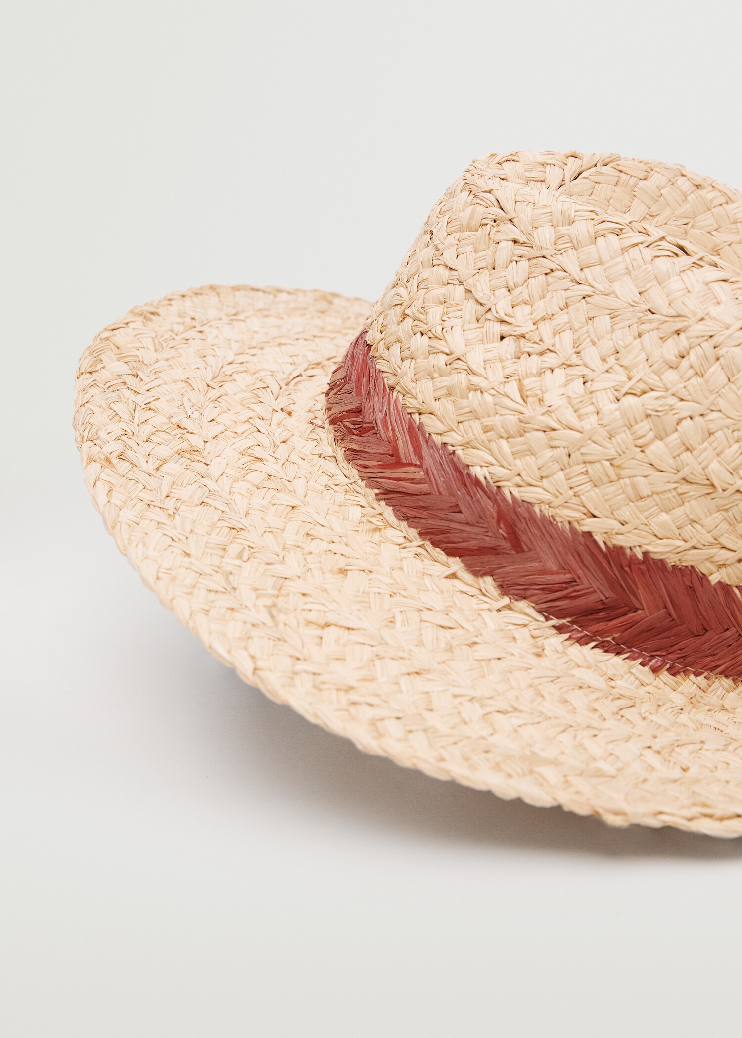 Sombrero paja trenzado - Plano medio