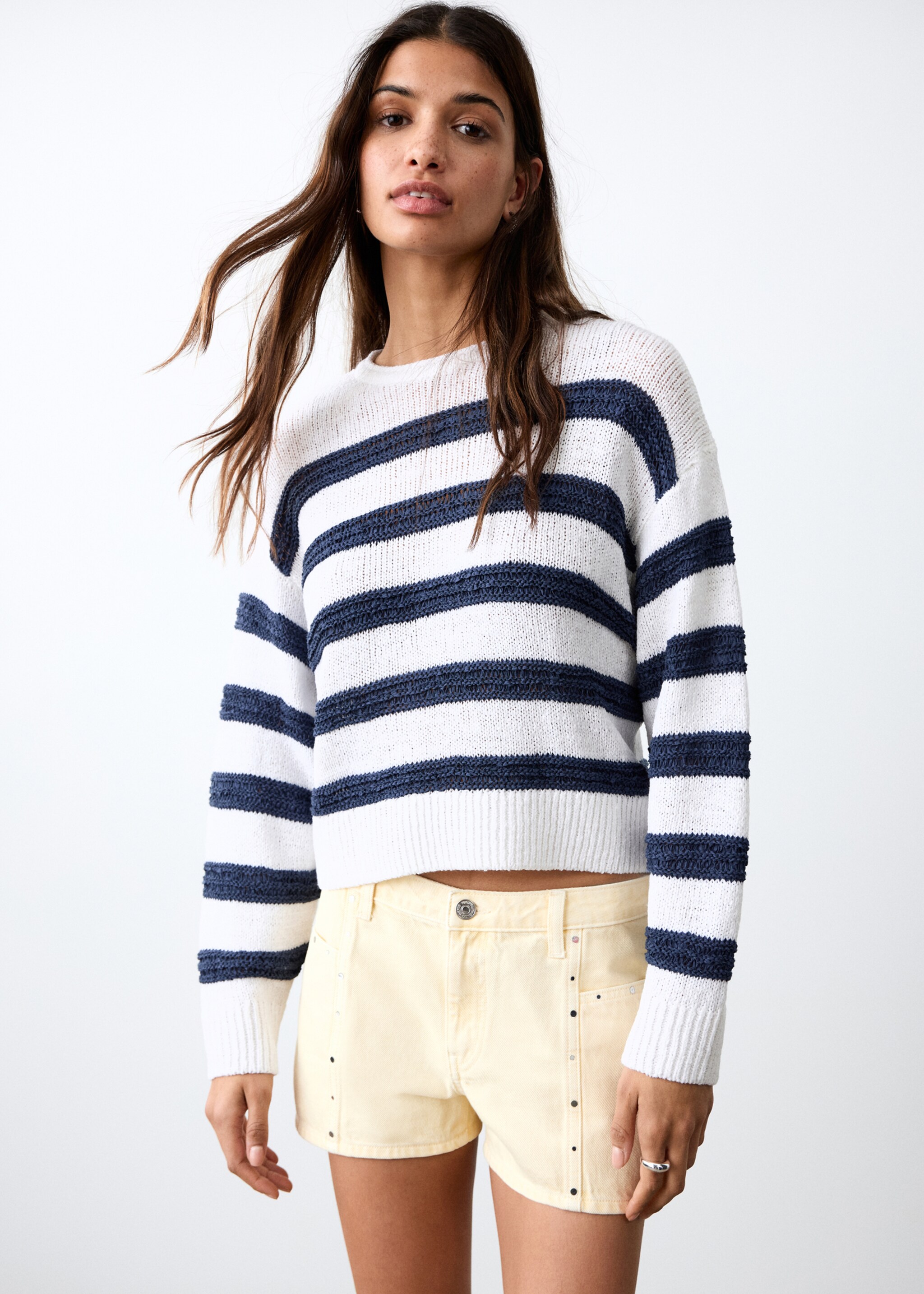 Studded denim shorts - Medium plane, Pastel Yellow. Ref: 27005946-00.