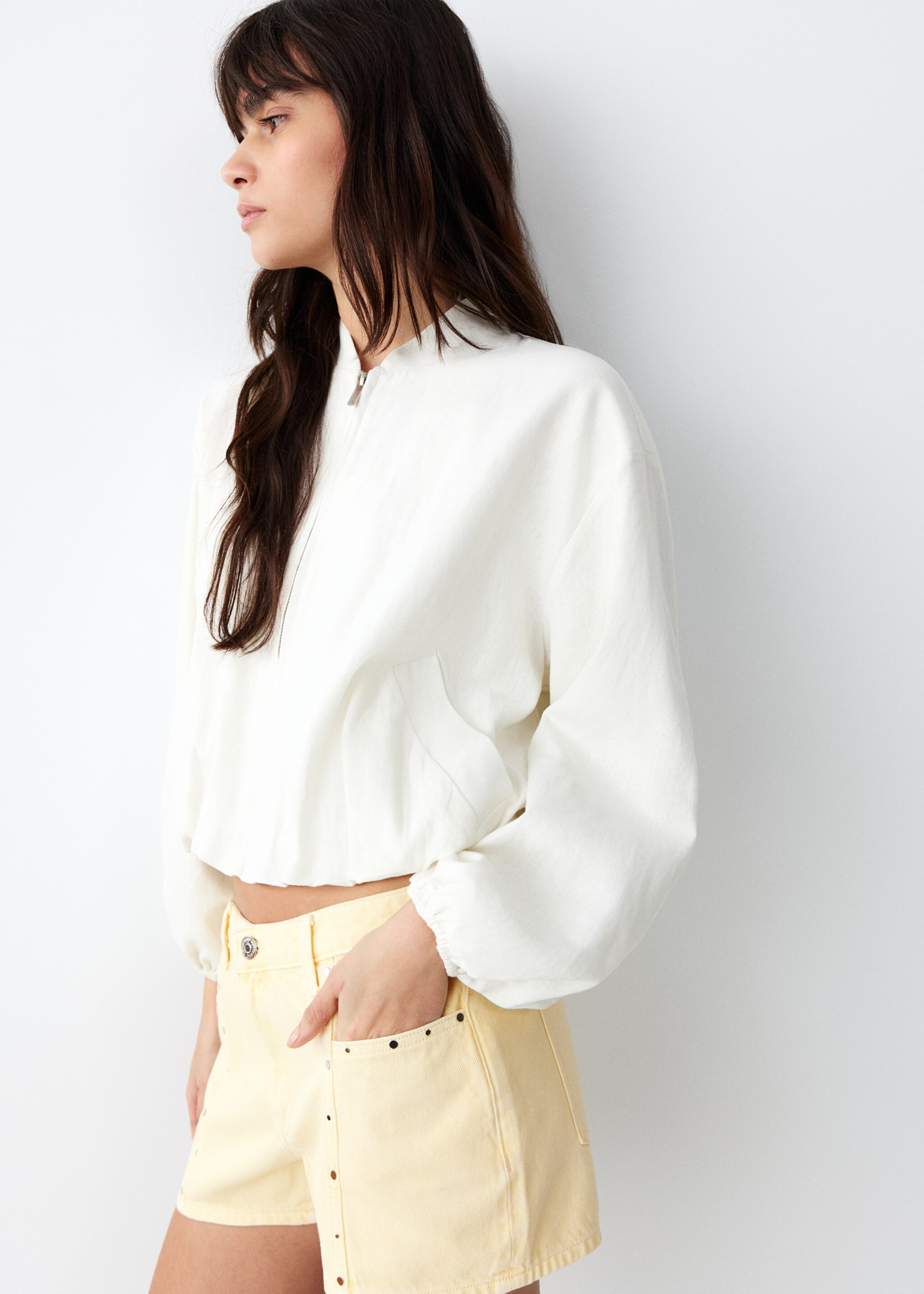 Studded denim shorts - Details of the article 1, Pastel Yellow. Ref: 27005946-00.