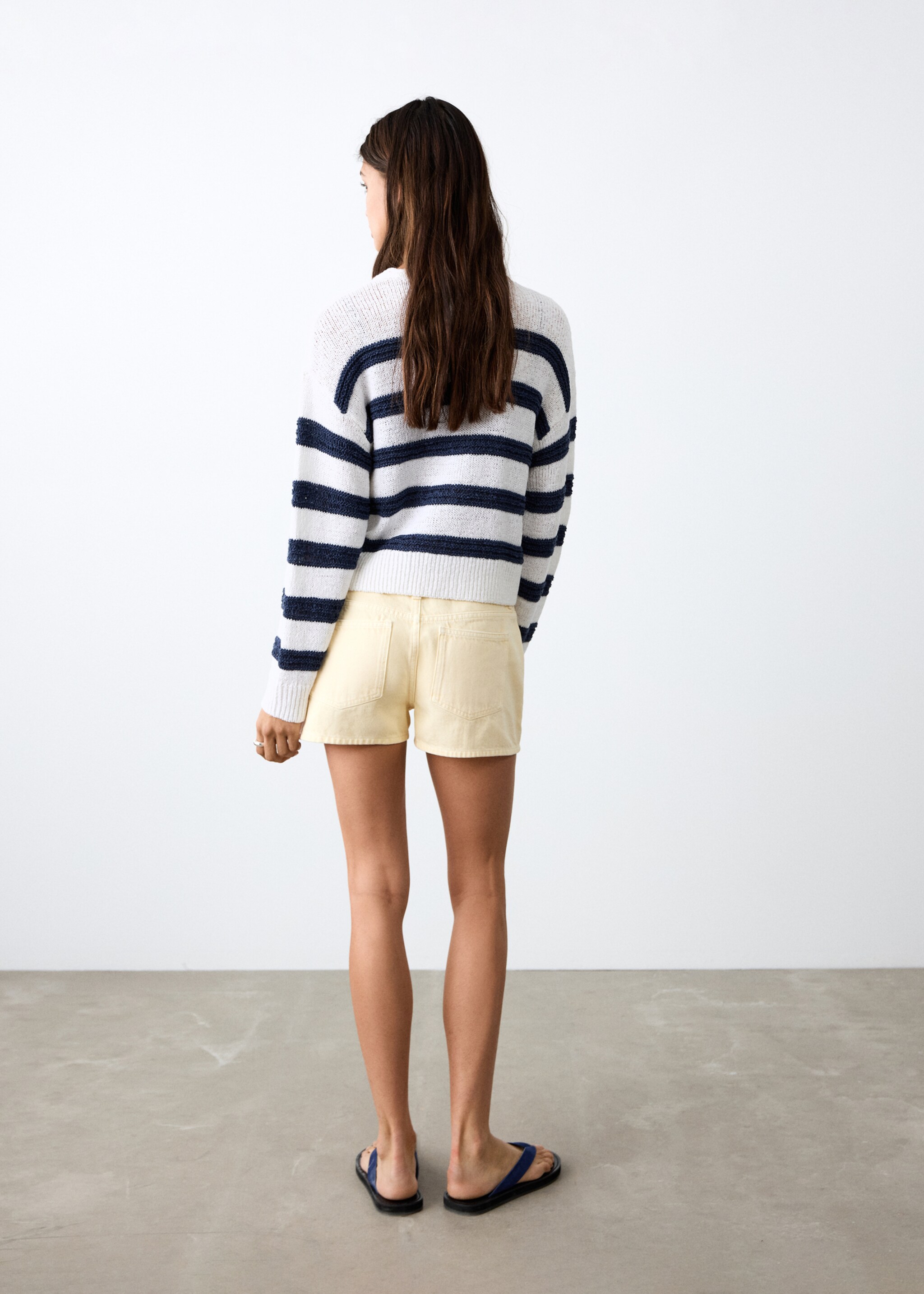 Studded denim shorts - Reverse of the article, Pastel Yellow. Ref: 27005946-00.