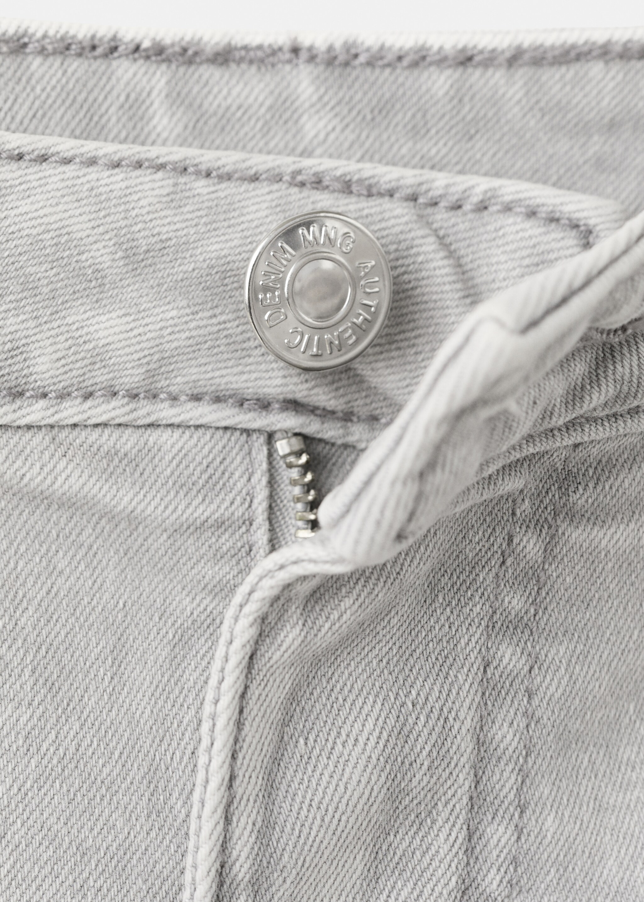 Shorts tatxons - Detall de l'article 8, Gris denim. Ref: 27005950-00.