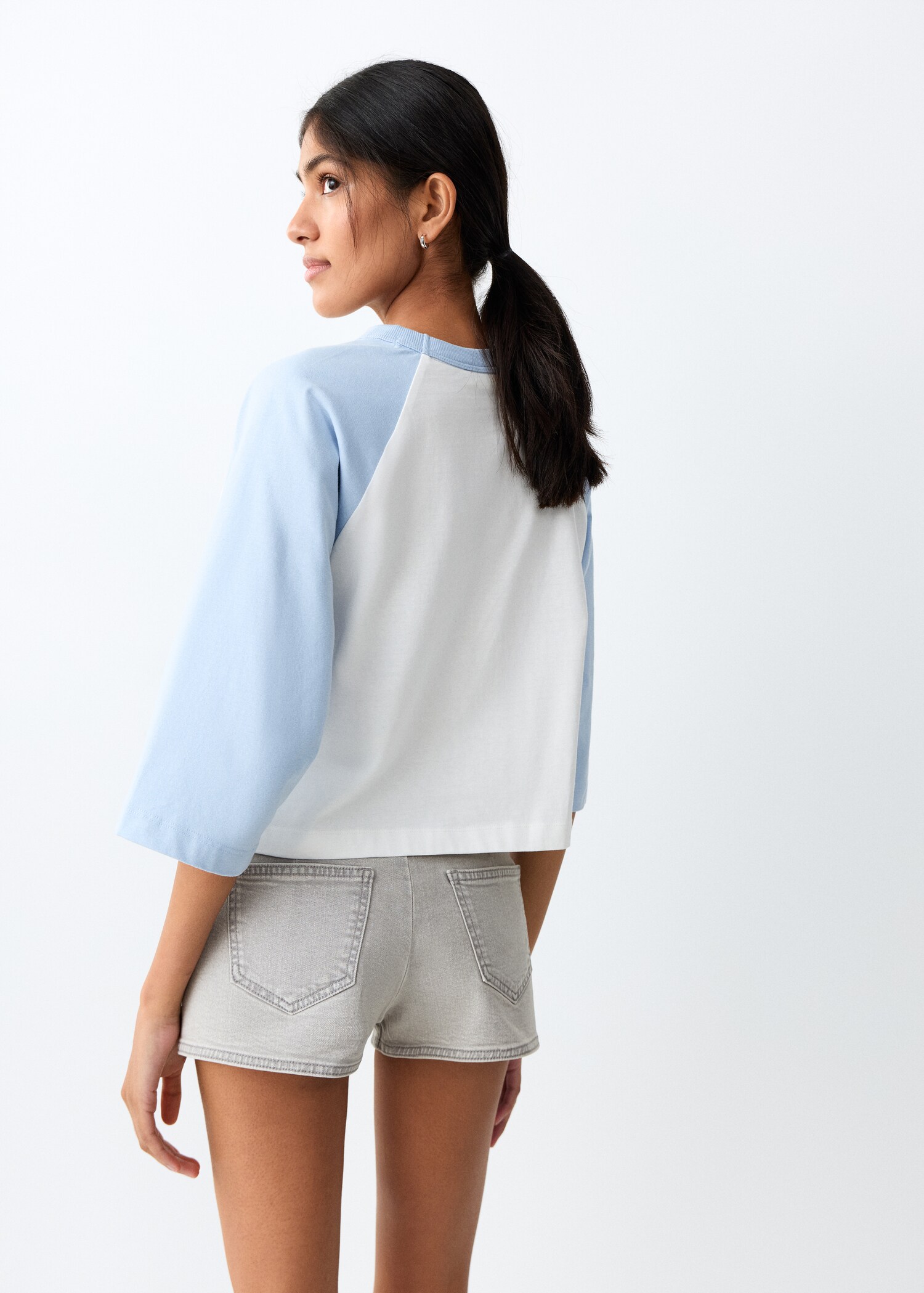 Mini short ceinture - Verso de l’article