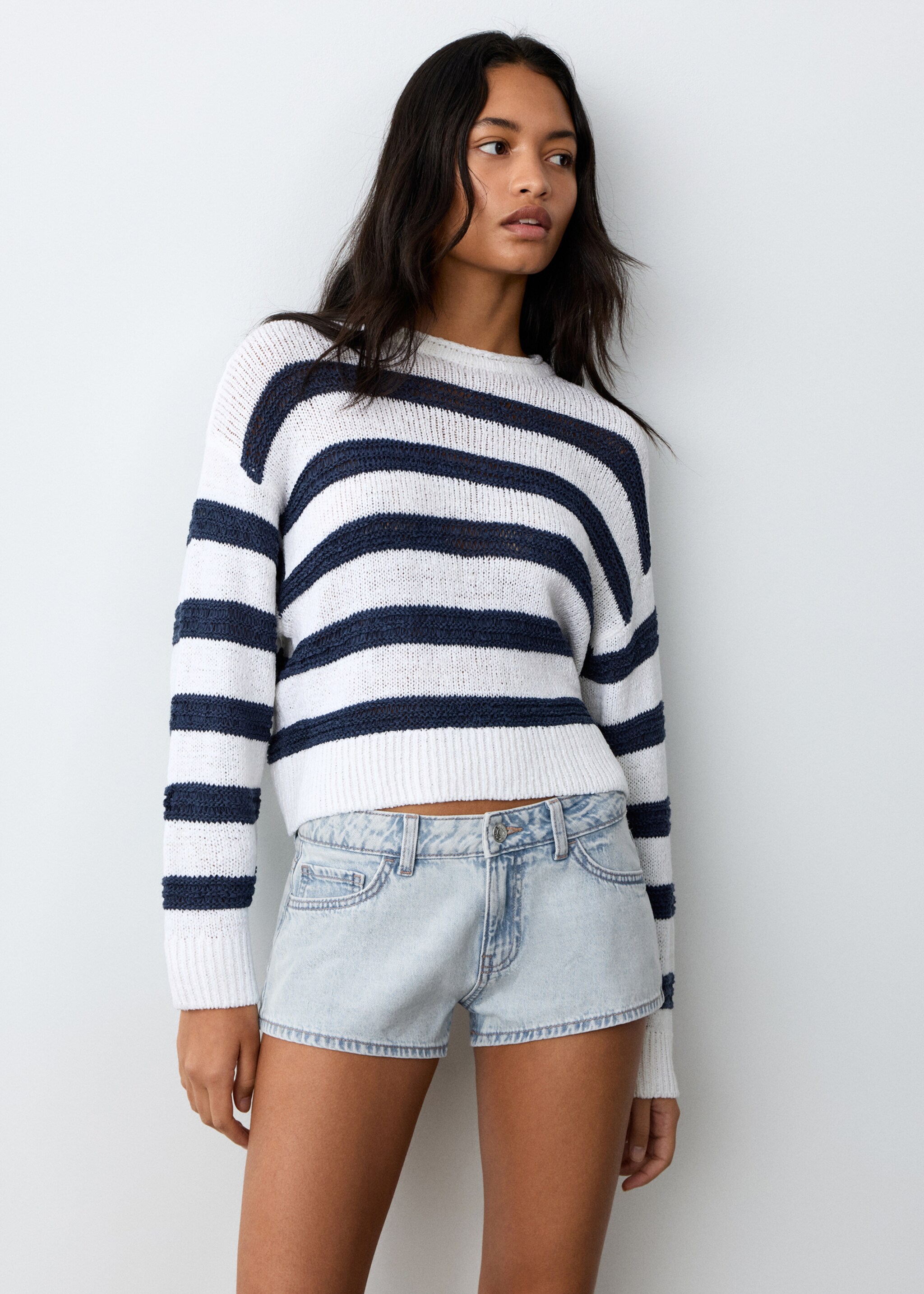 Micro fit low waist shorts - Medium plane, Light Blue. Ref: 27005965-00.