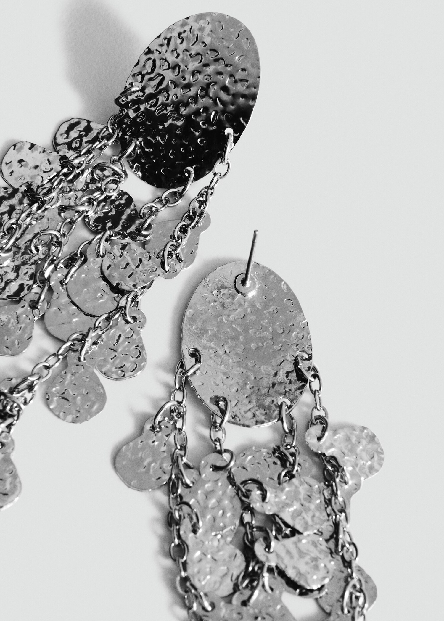 Beaded drop earrings - Details of the article 1