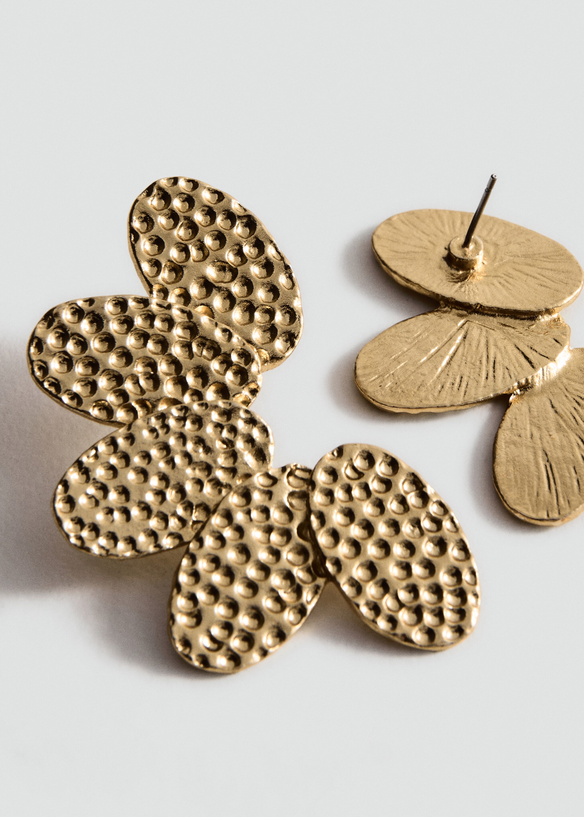 Flower-design earrings - Details of the article 1, Gold. Ref: 27005998-00.