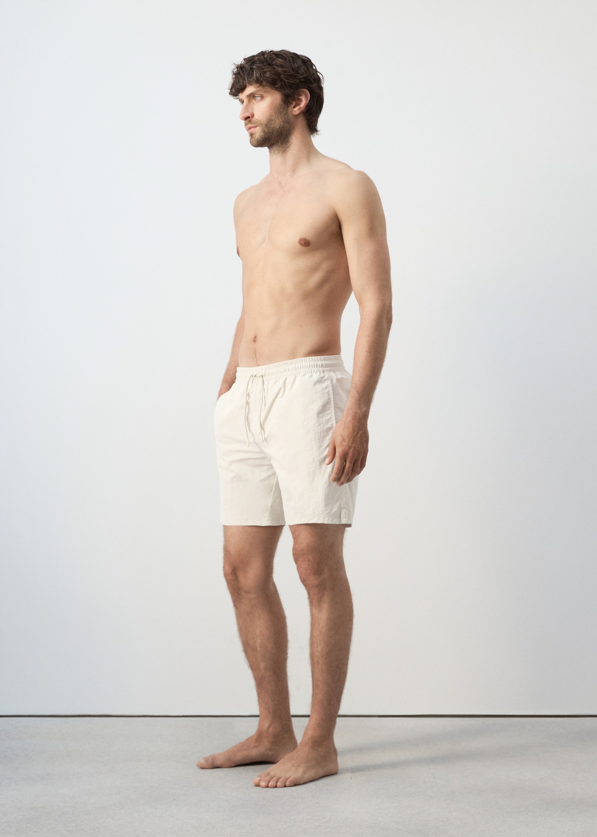 Basic drawstring swimsuit - Details of the article 2, Sand. Ref: 27006007-00.