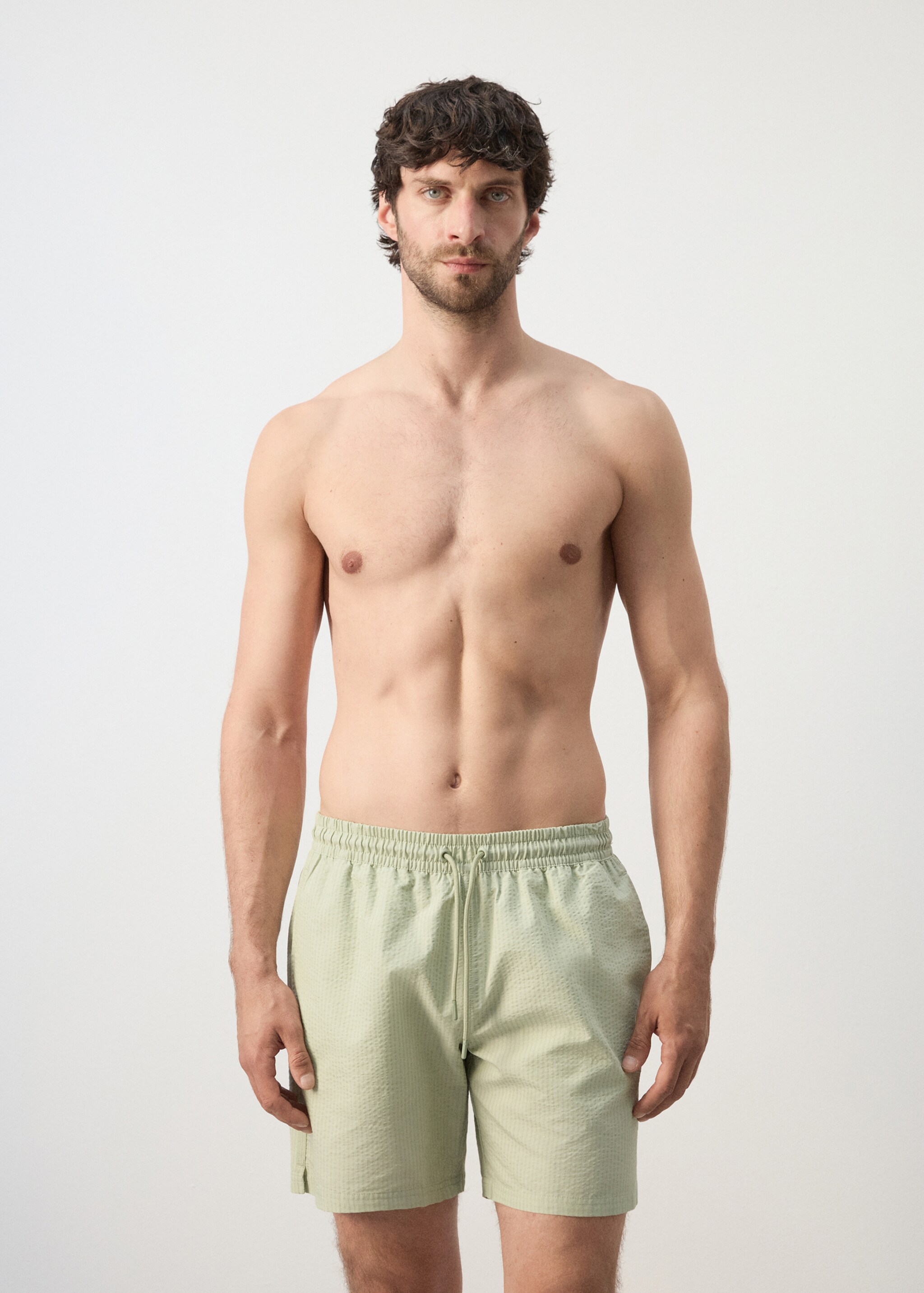 Seersucker swimming trunks - Medium plane, Pastel Green. Ref: 27006008-00.