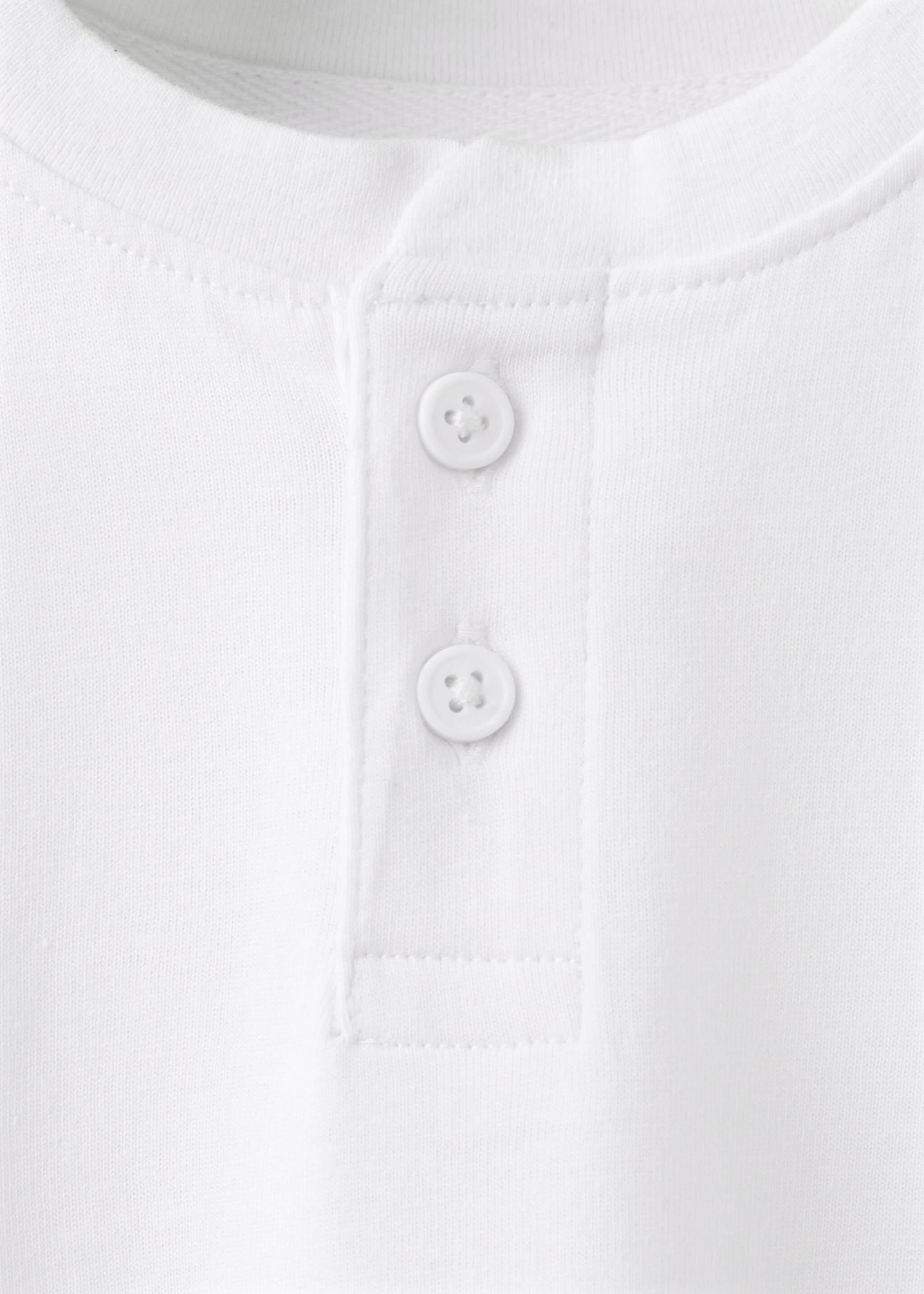 T-shirt algodão botões - Pormenor do artigo 8, Branco. Ref: 27006352-00.