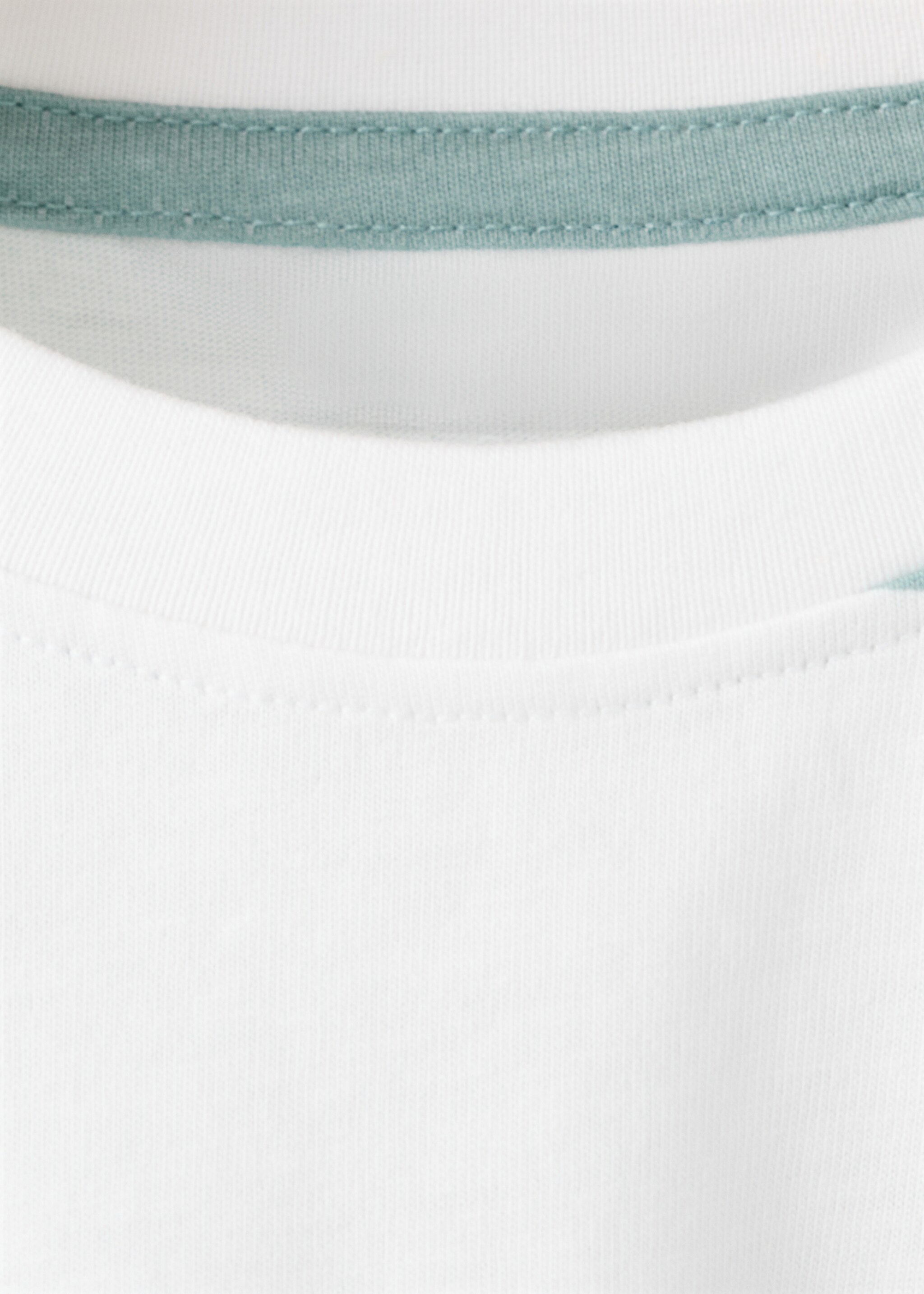 Monochrome striped T-shirt - Details of the article 8, Aqua Green. Ref: 27006353-00.