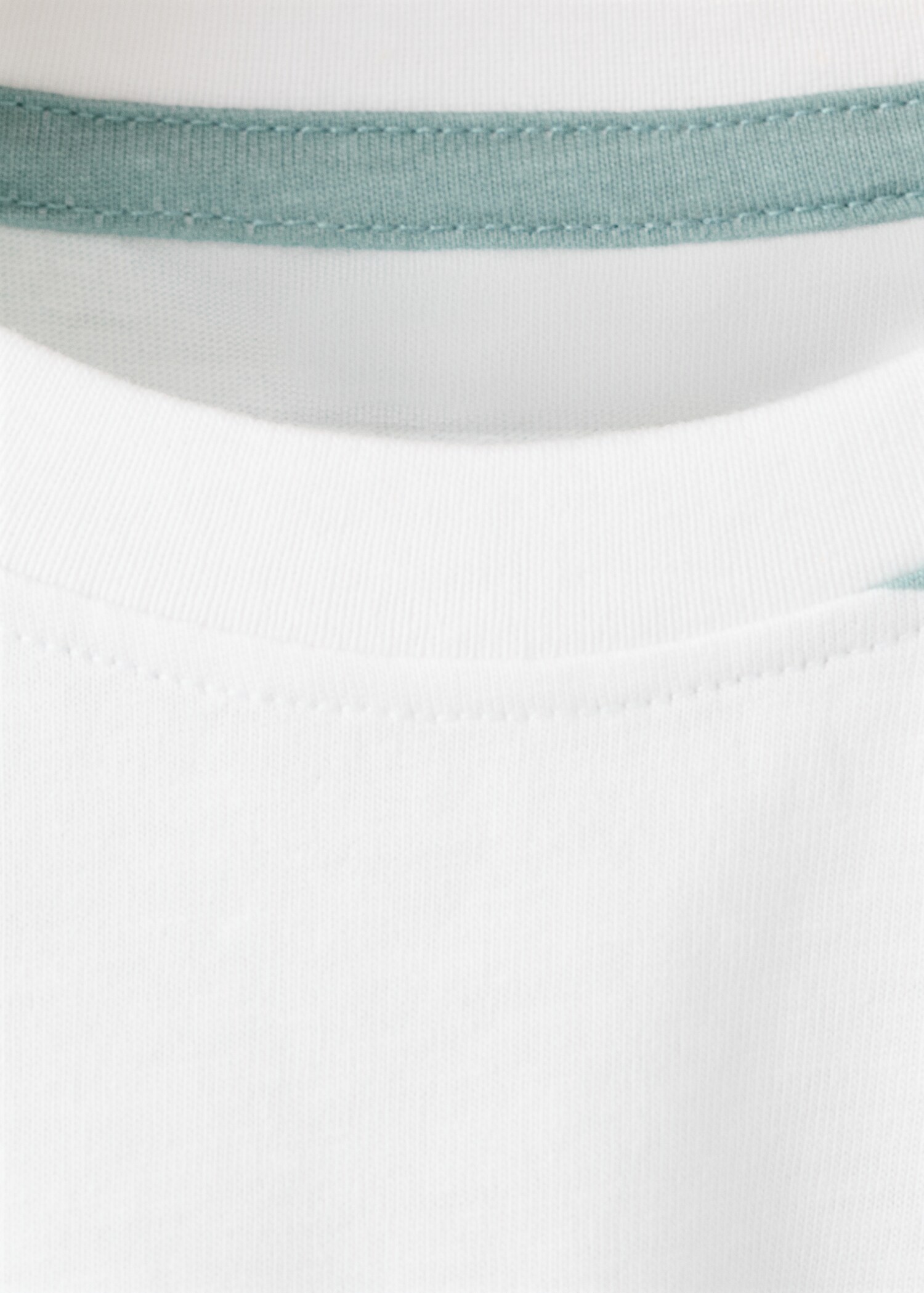 Monochrome striped T-shirt - Details of the article 8