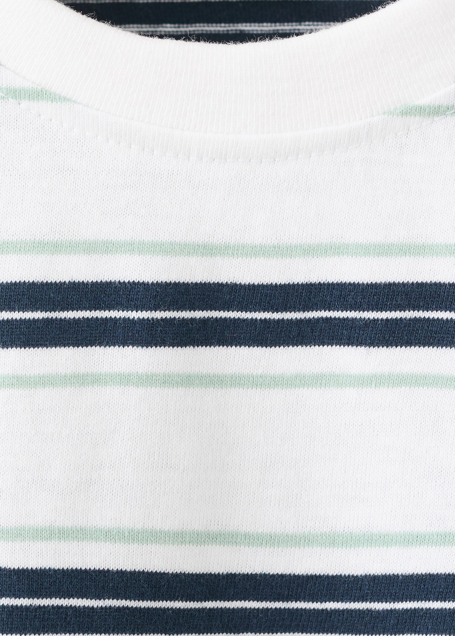 T-shirt riscas bicolor - Pormenor do artigo 8