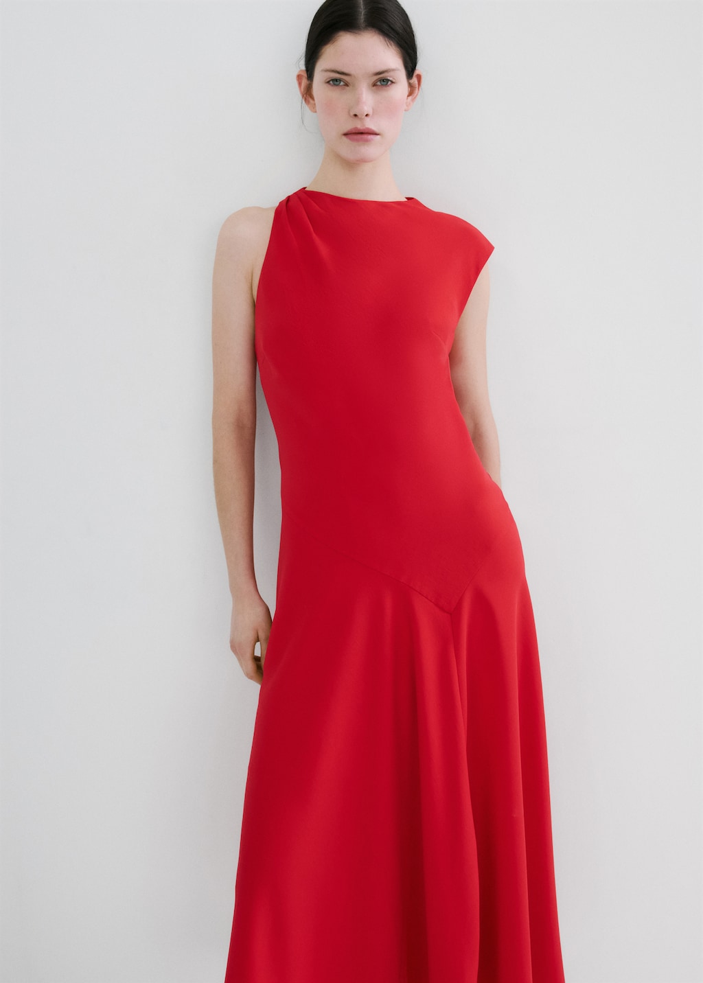 Midi dress with asymmetrical sleeves - image 4