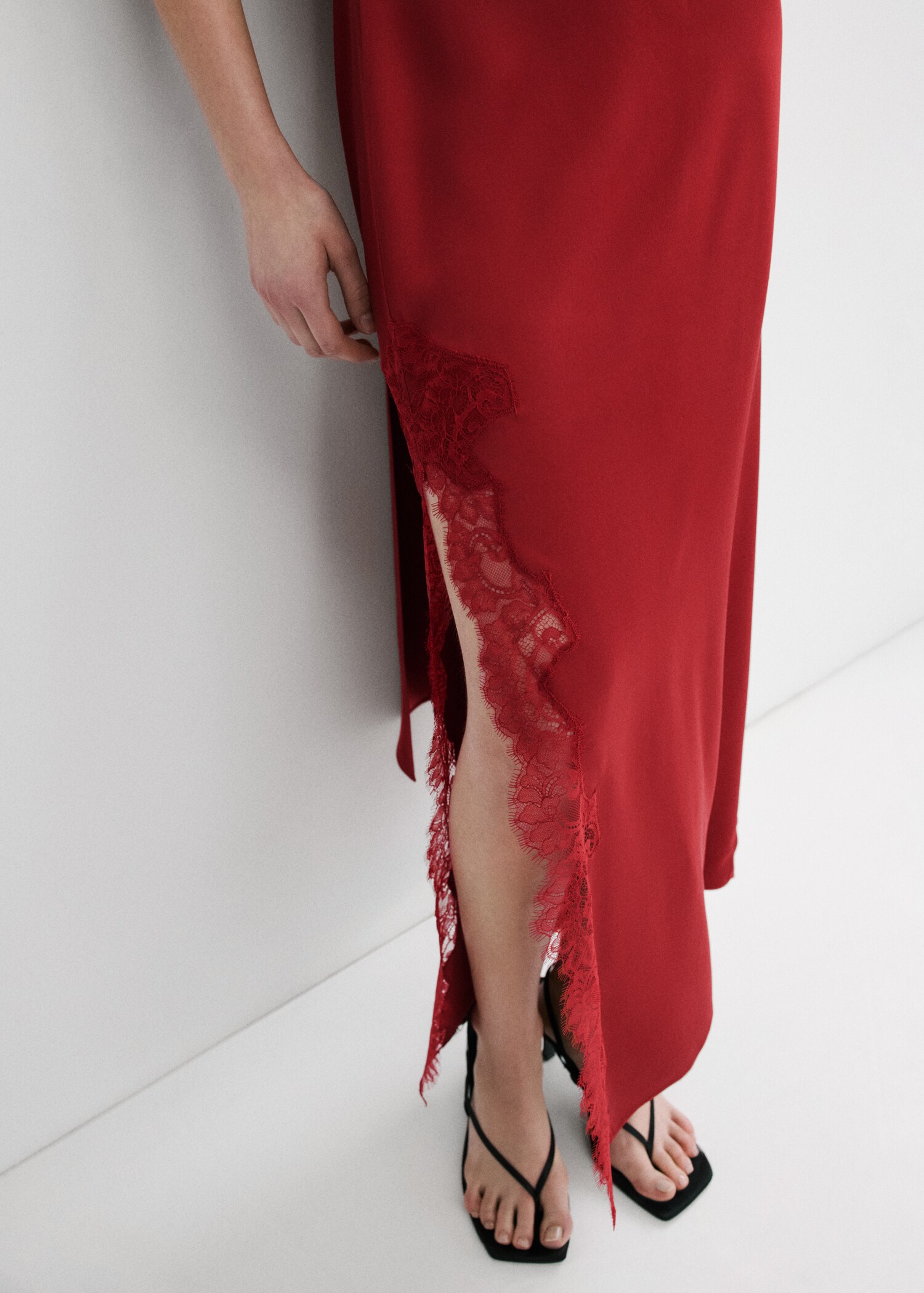 Asymmetrical dress with scarf - Details of the article 6