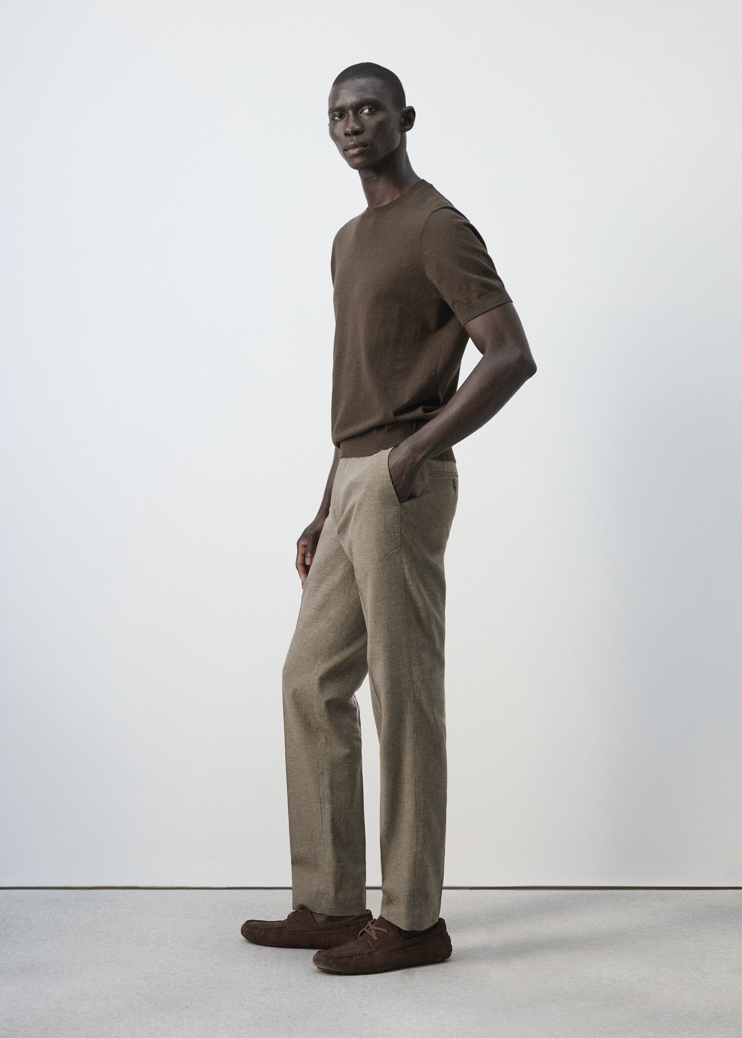 Regular fit houndstooth linen blend trousers - Details of the article 2
