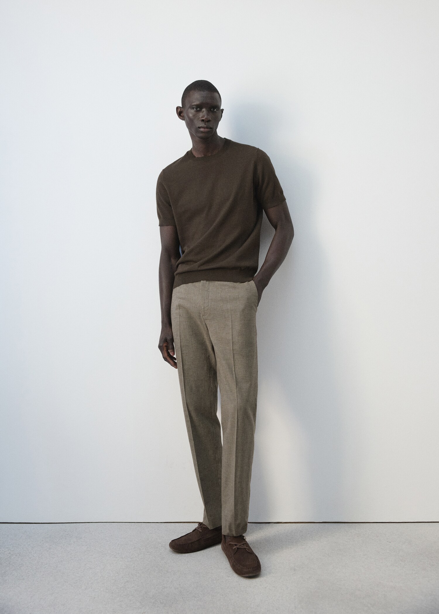 Regular fit houndstooth linen blend trousers - Details of the article 4