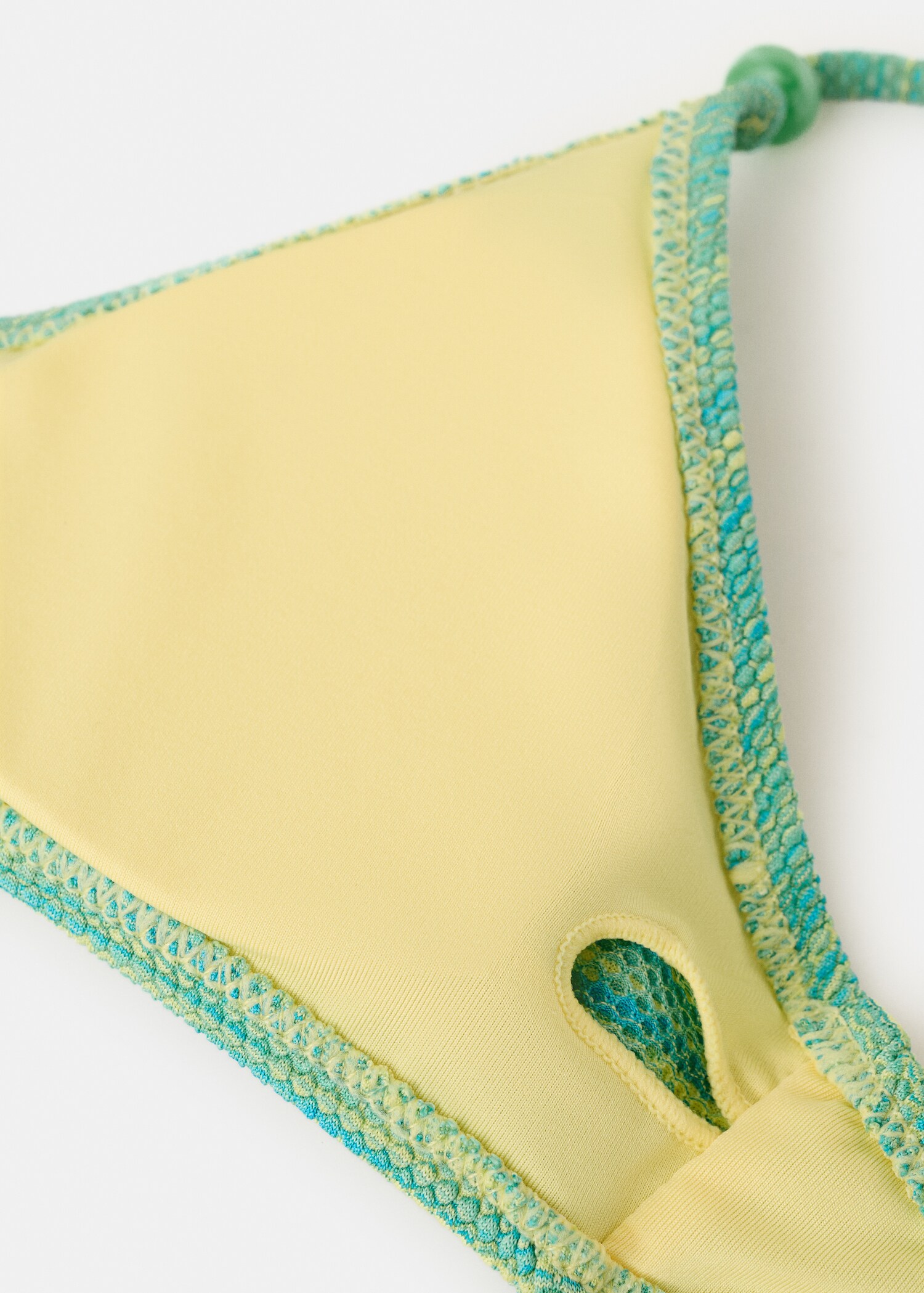 Two-tone bikini with medium-rise bottoms - Details of the article 0