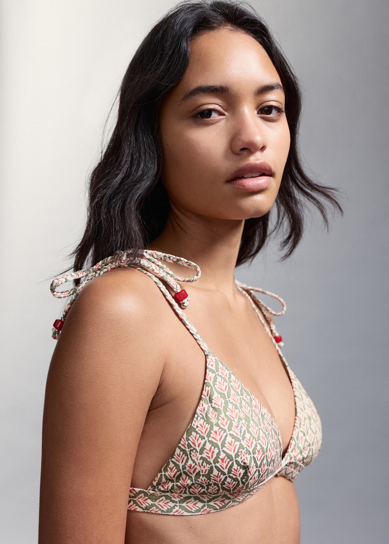 Biquíni estampado com cuequinha clássica - Pormenor do artigo 1