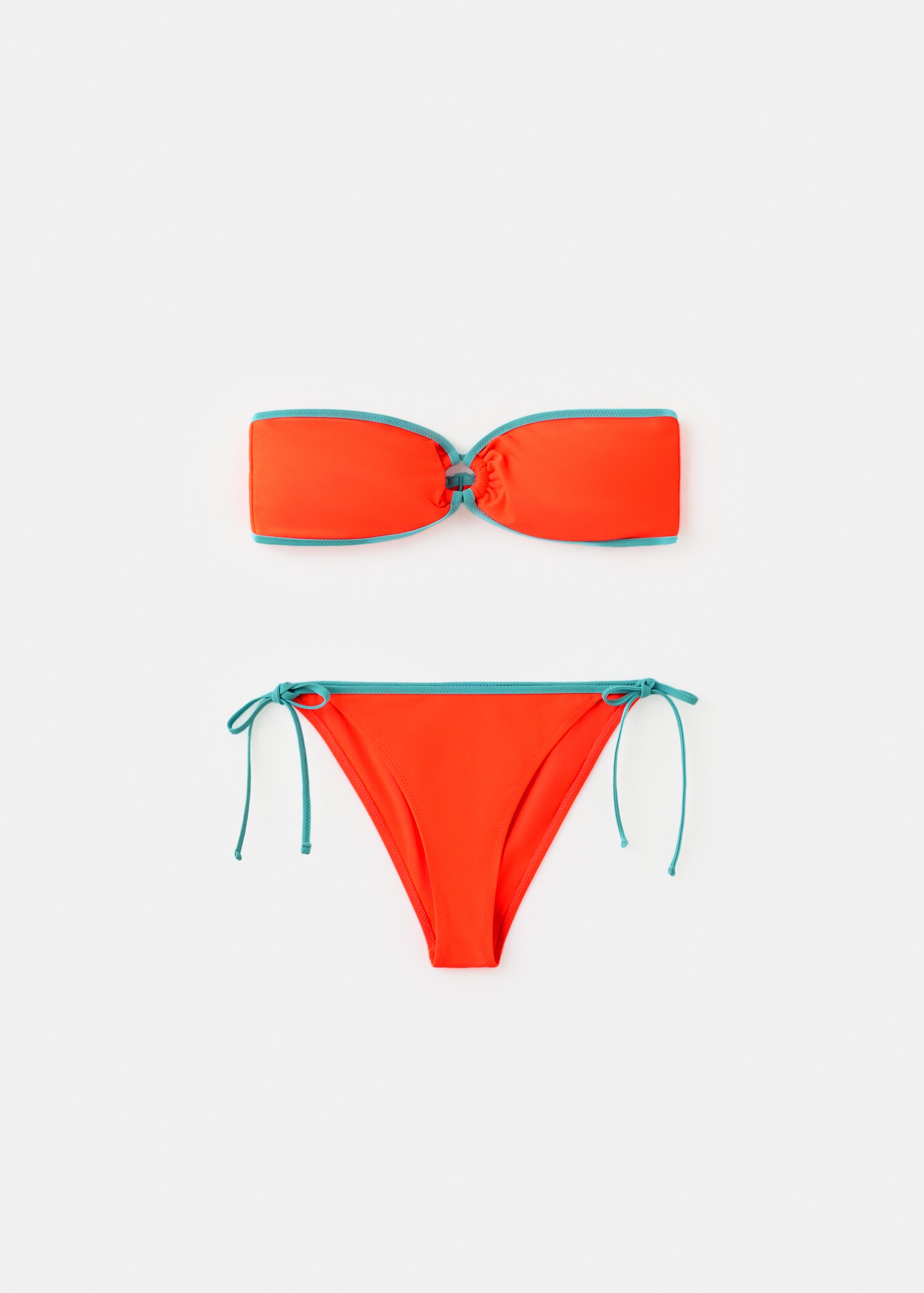 Bandeau bikini with mid-rise briefs - Article without model