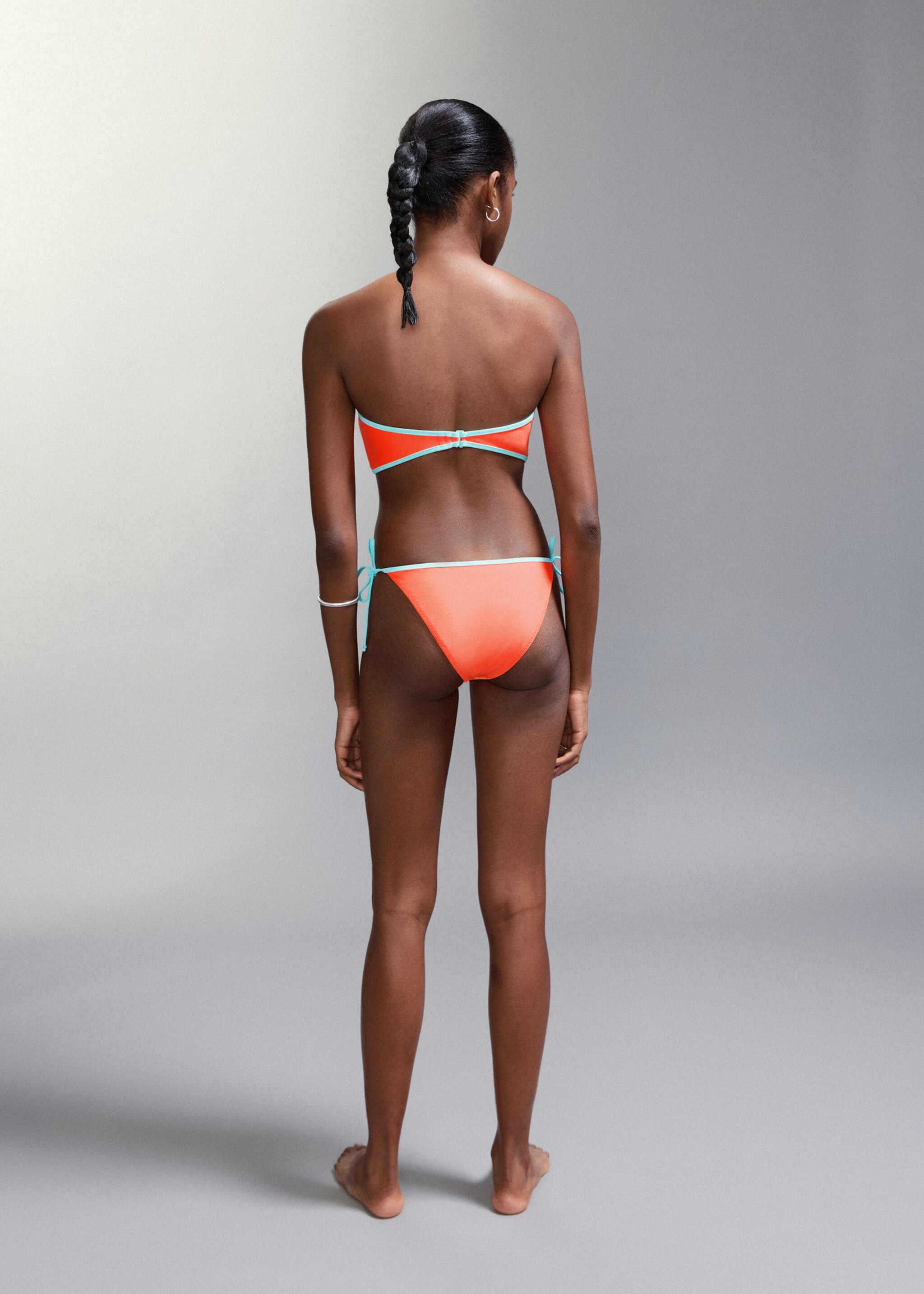 Bandeau bikini with mid-rise briefs - Reverse of the article, Orange. Ref: 27006726-00.