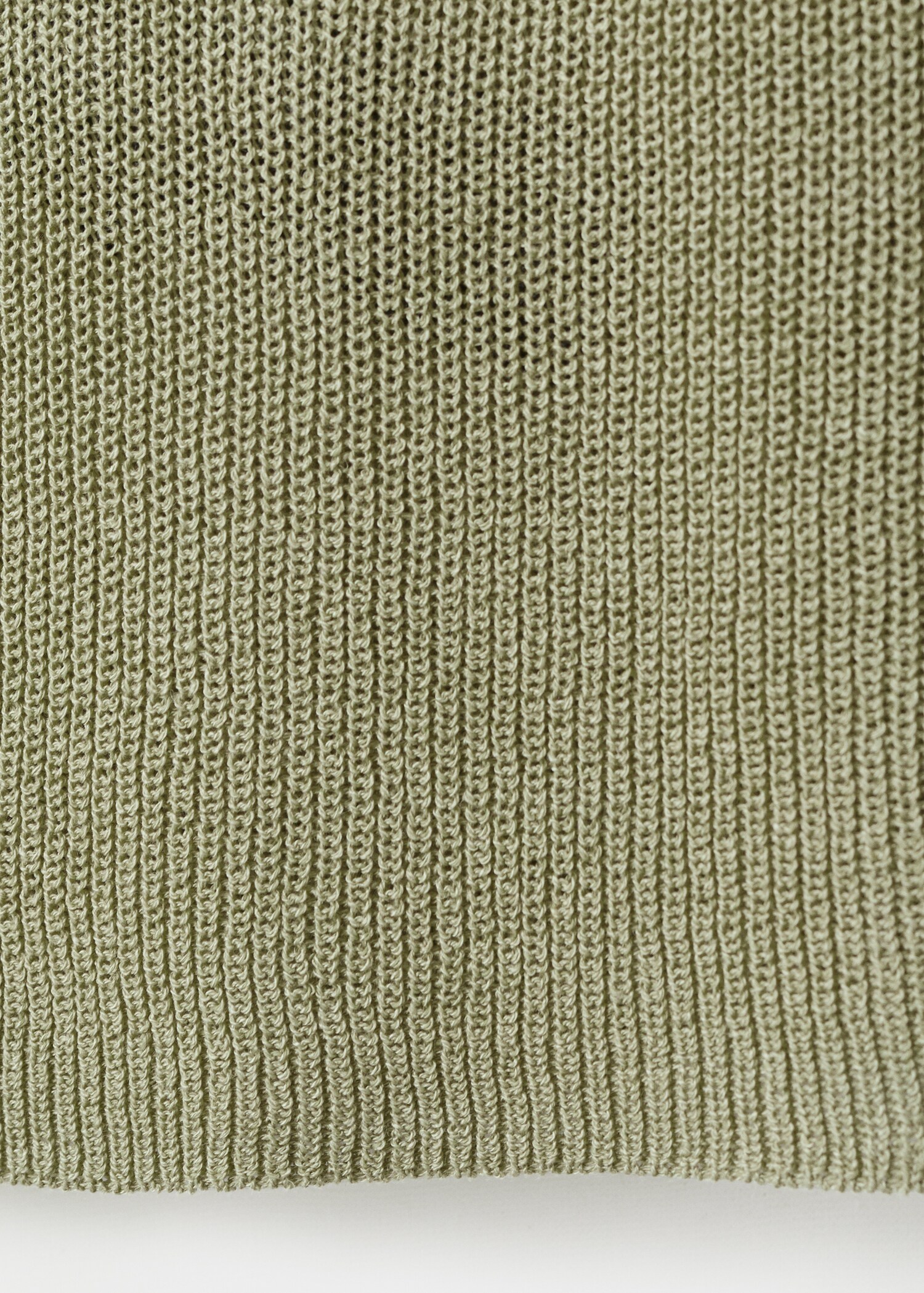 Fitted fine-knit top - Details of the article 0