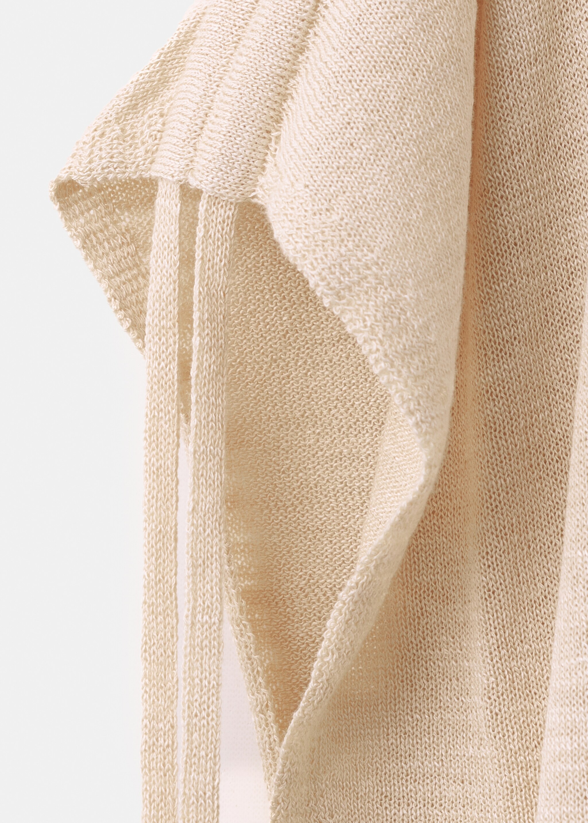 Short-sleeved fine-knit sweater - Details of the article 8, Ecru. Ref: 27007147-00.