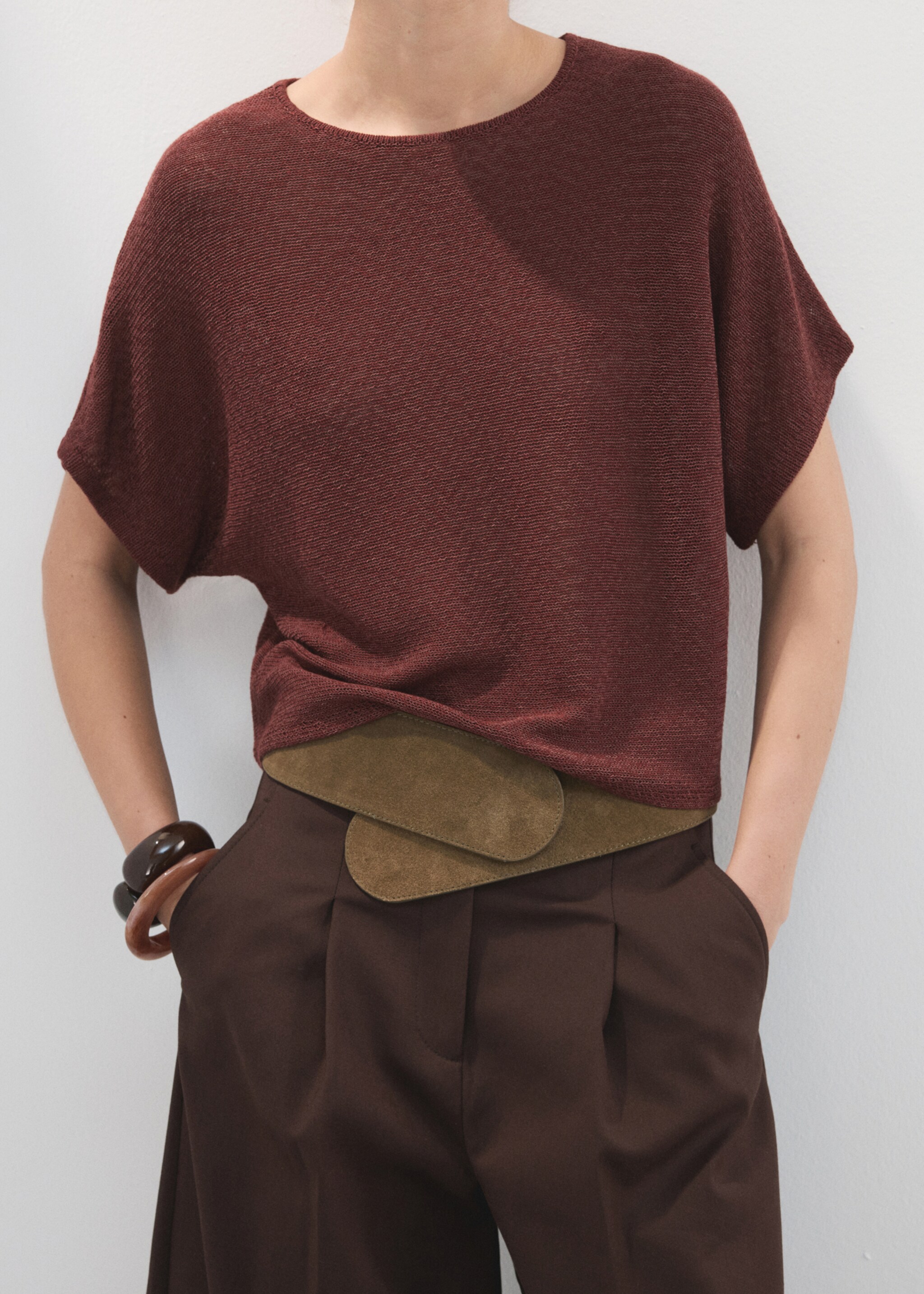 Short-sleeved knitted sweater - Details of the article 1, Burnt Orange. Ref: 27007151-00.