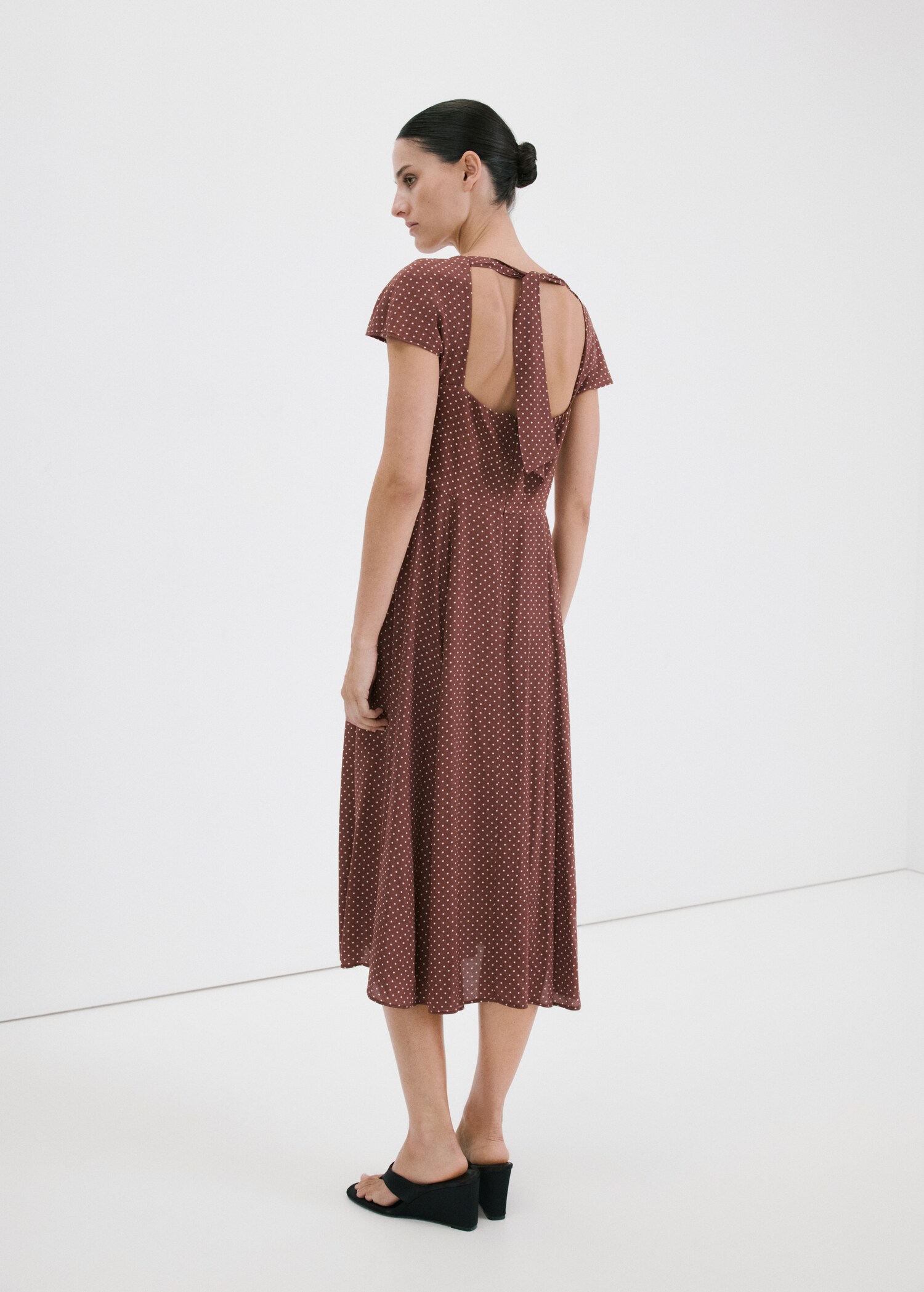 Robe à pois évasée - Verso de l’article