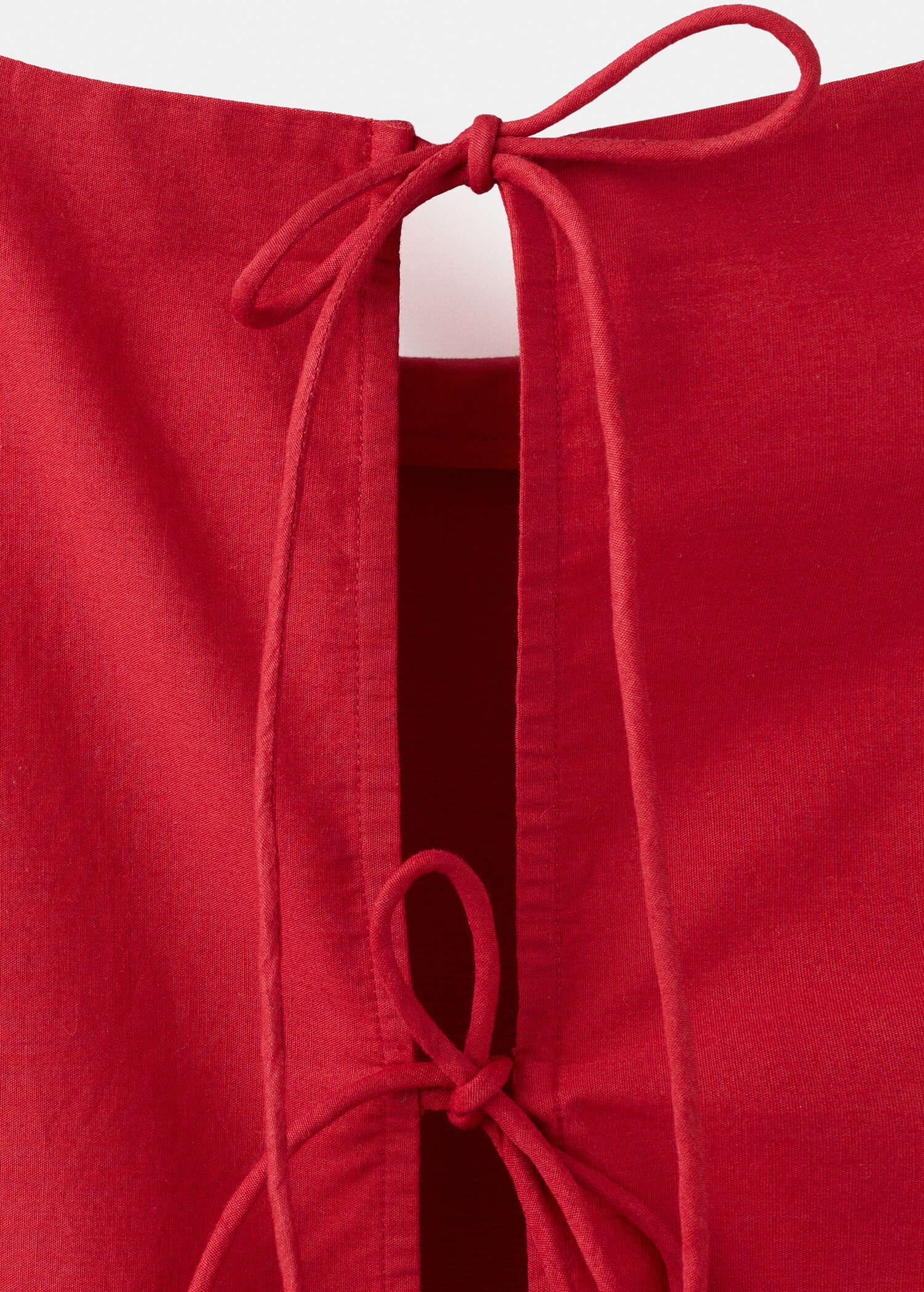 فستان قطن بتطريزات مفتوحة - تفاصيل المنتج 0