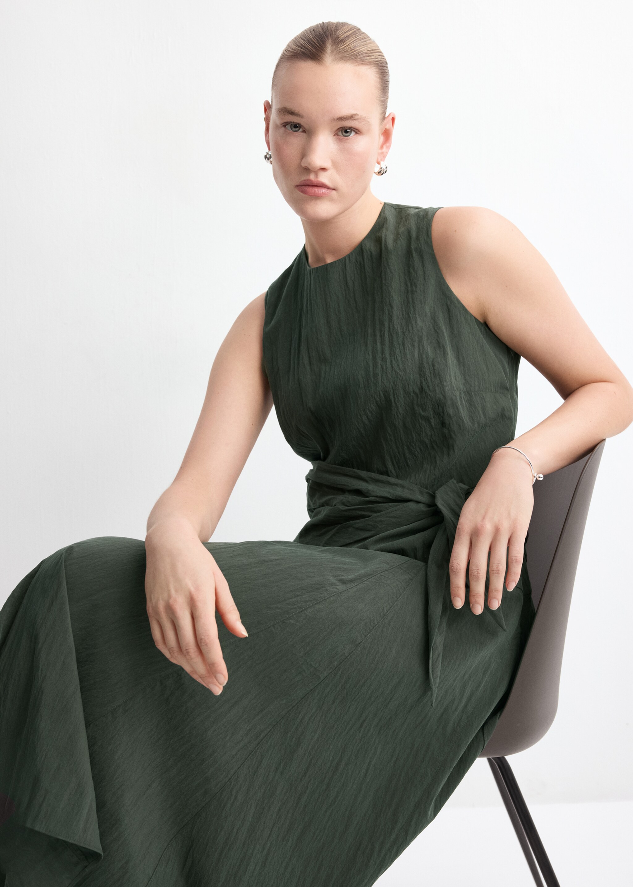 Lyocell handkerchief dress - Details of the article 4, Khaki. Ref: 27007161-00.