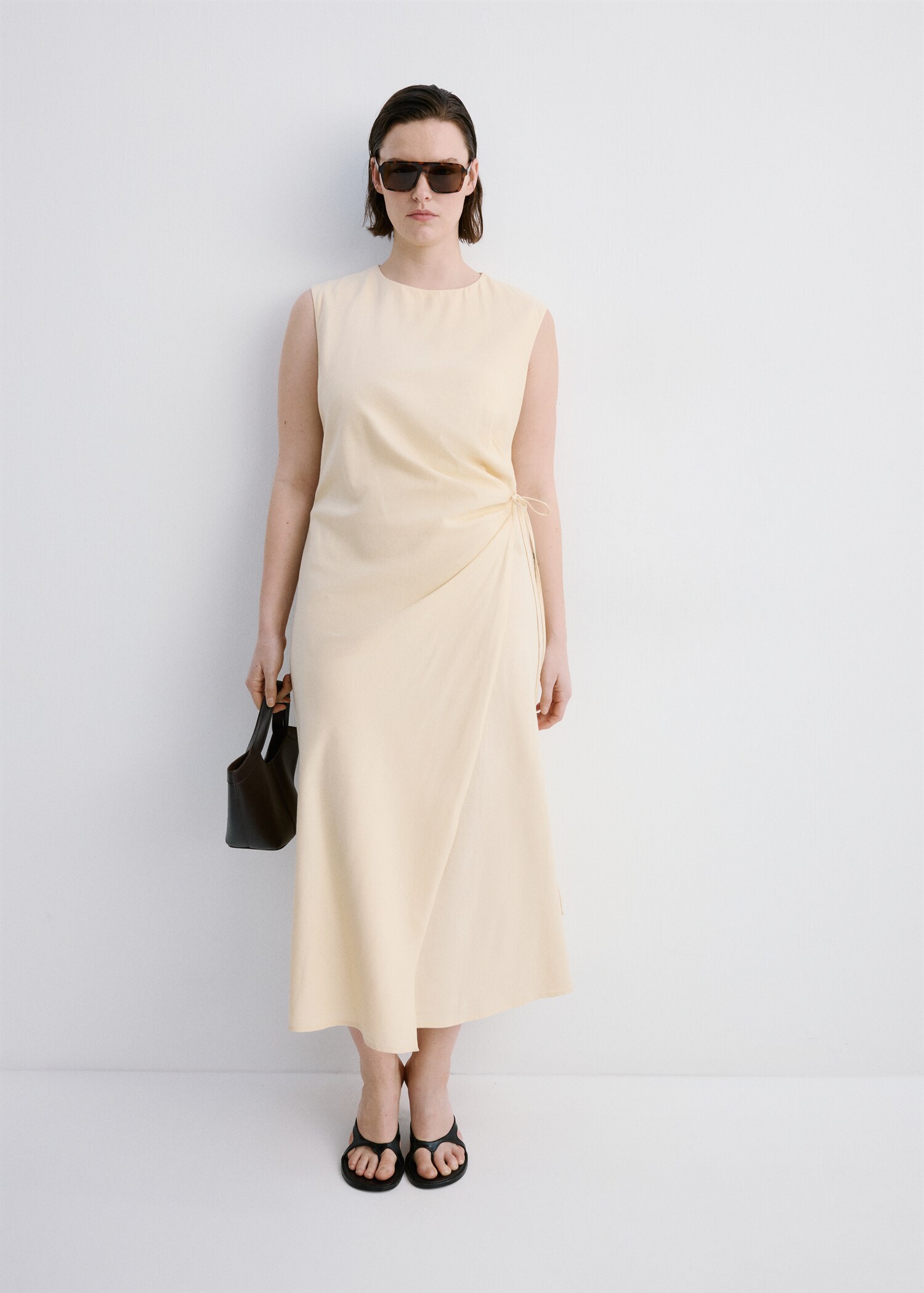 Wrap midi-dress with knot - Details of the article 3