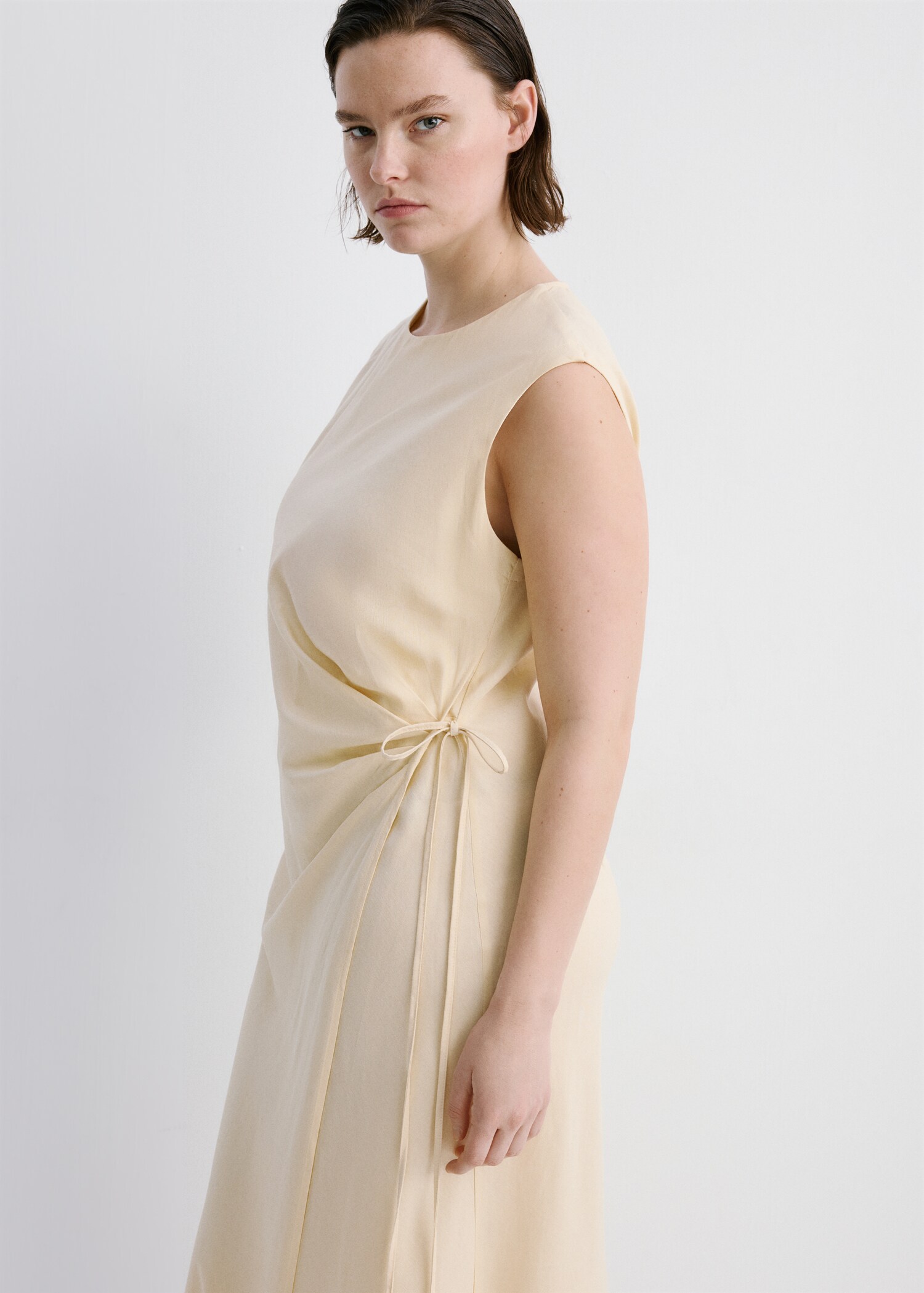 Wrap midi-dress with knot - Details of the article 4