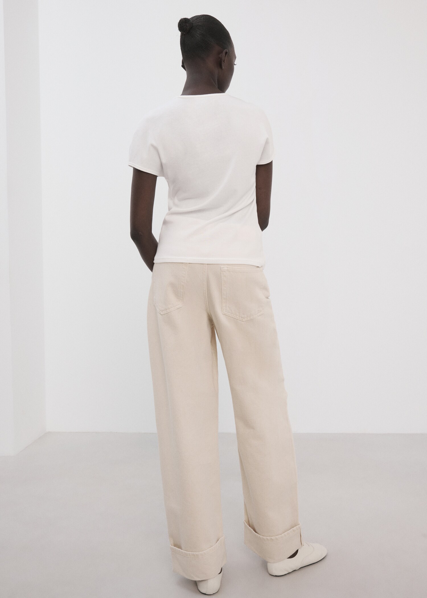 تي شيرت بكم قصير من القطن المختلط - الجهة الخلفية للمنتج