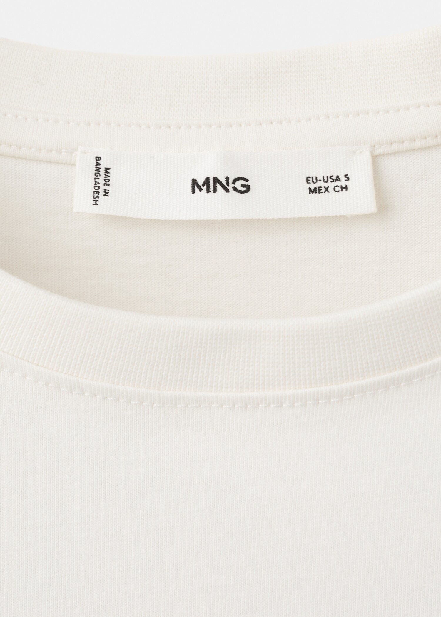 Short-sleeved printed t-shirt - Details of the article 8