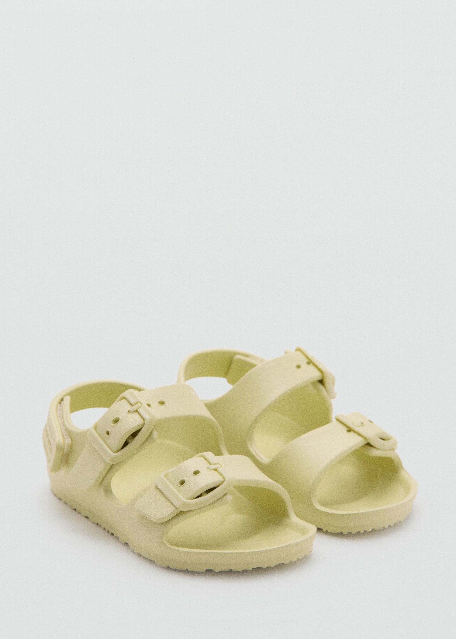 Rubberised buckle sandals - Medium plane