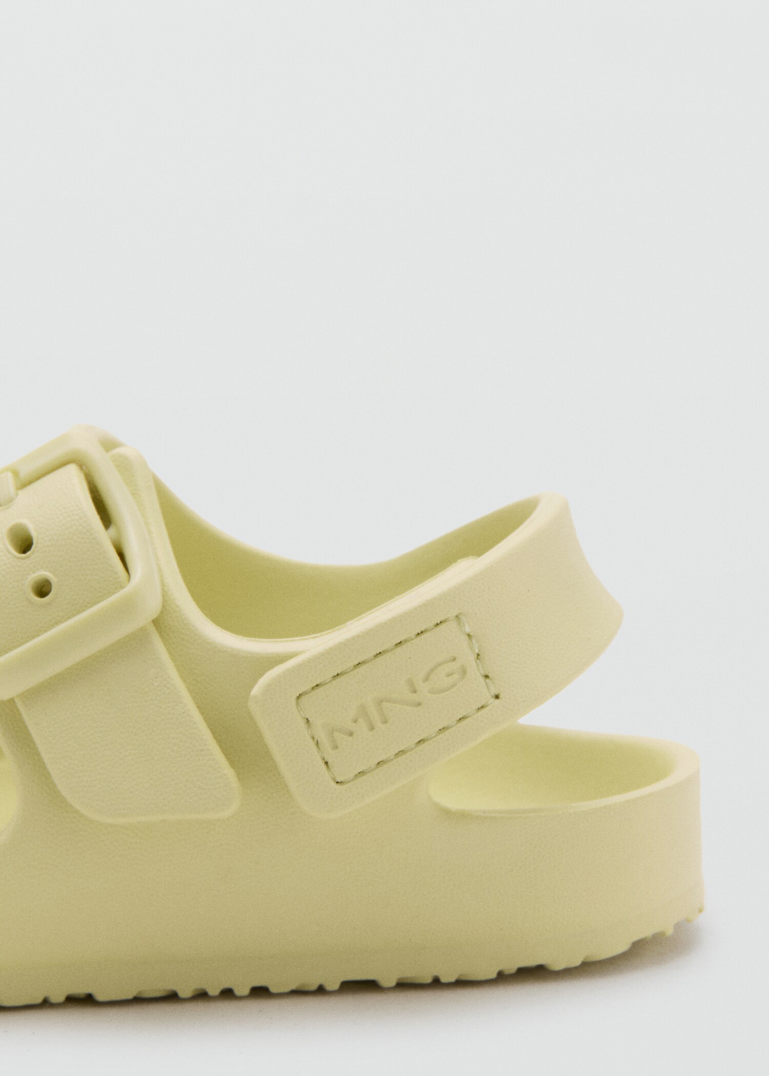 Rubberised buckle sandals - Details of the article 1