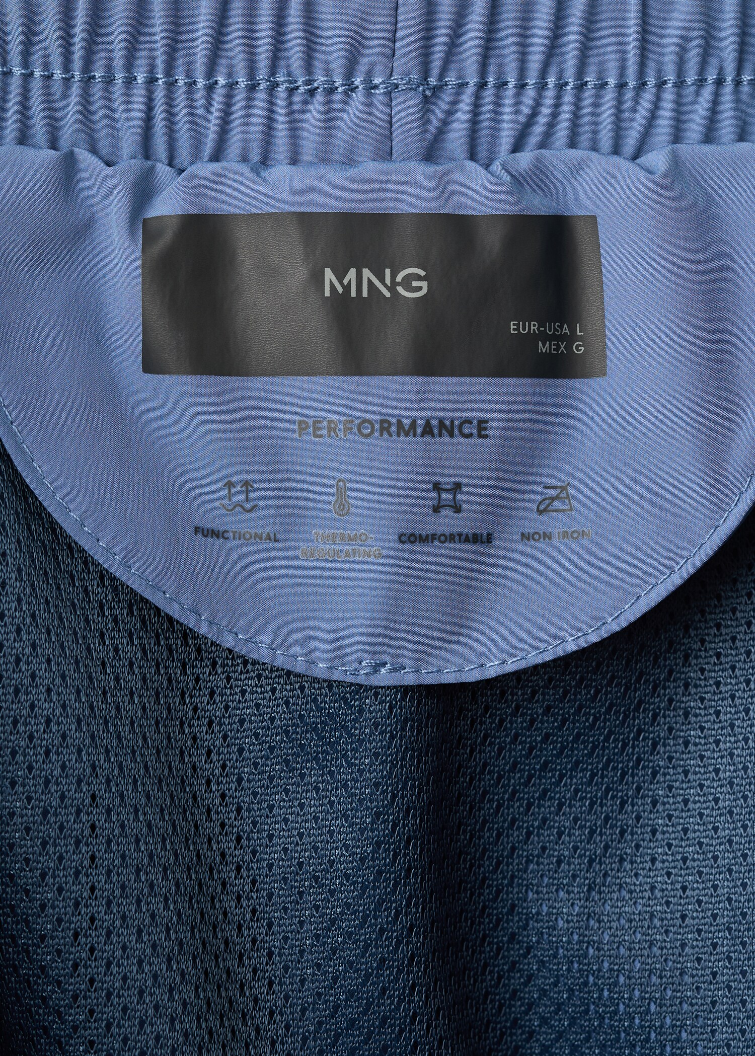 Swimsuit with zip pockets - Details of the article 0